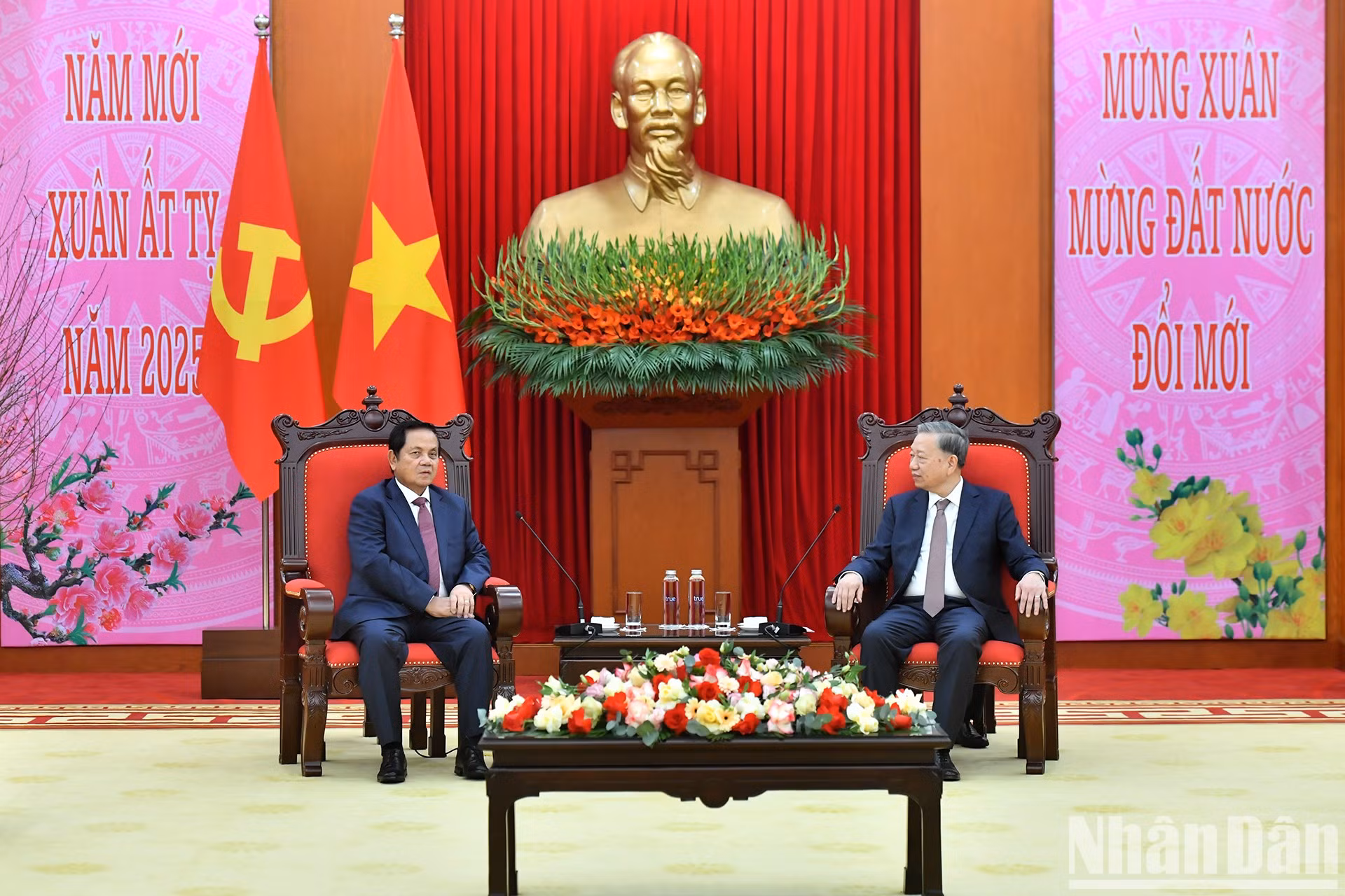 El vietnamita y su invitado en el evento.