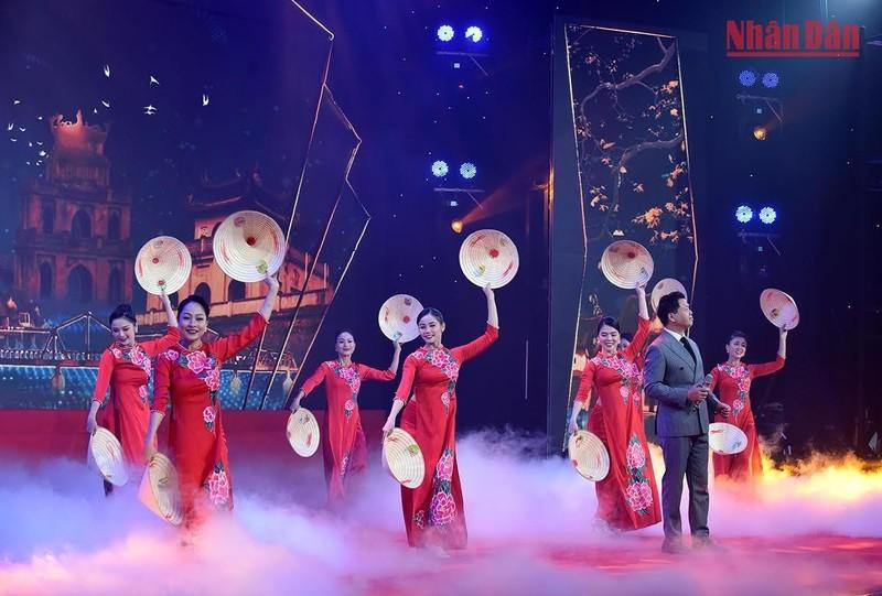 Programa artístico de inauguración.