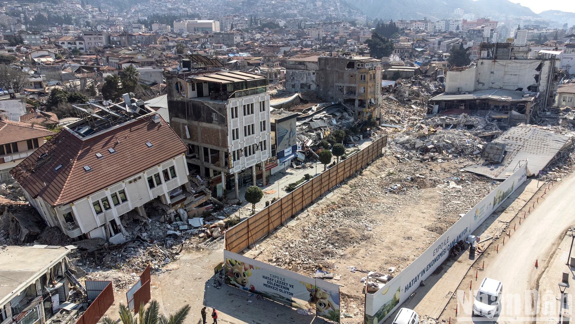 Panorama de Antakya desde arriba. Panorama de Antakya desde arriba.