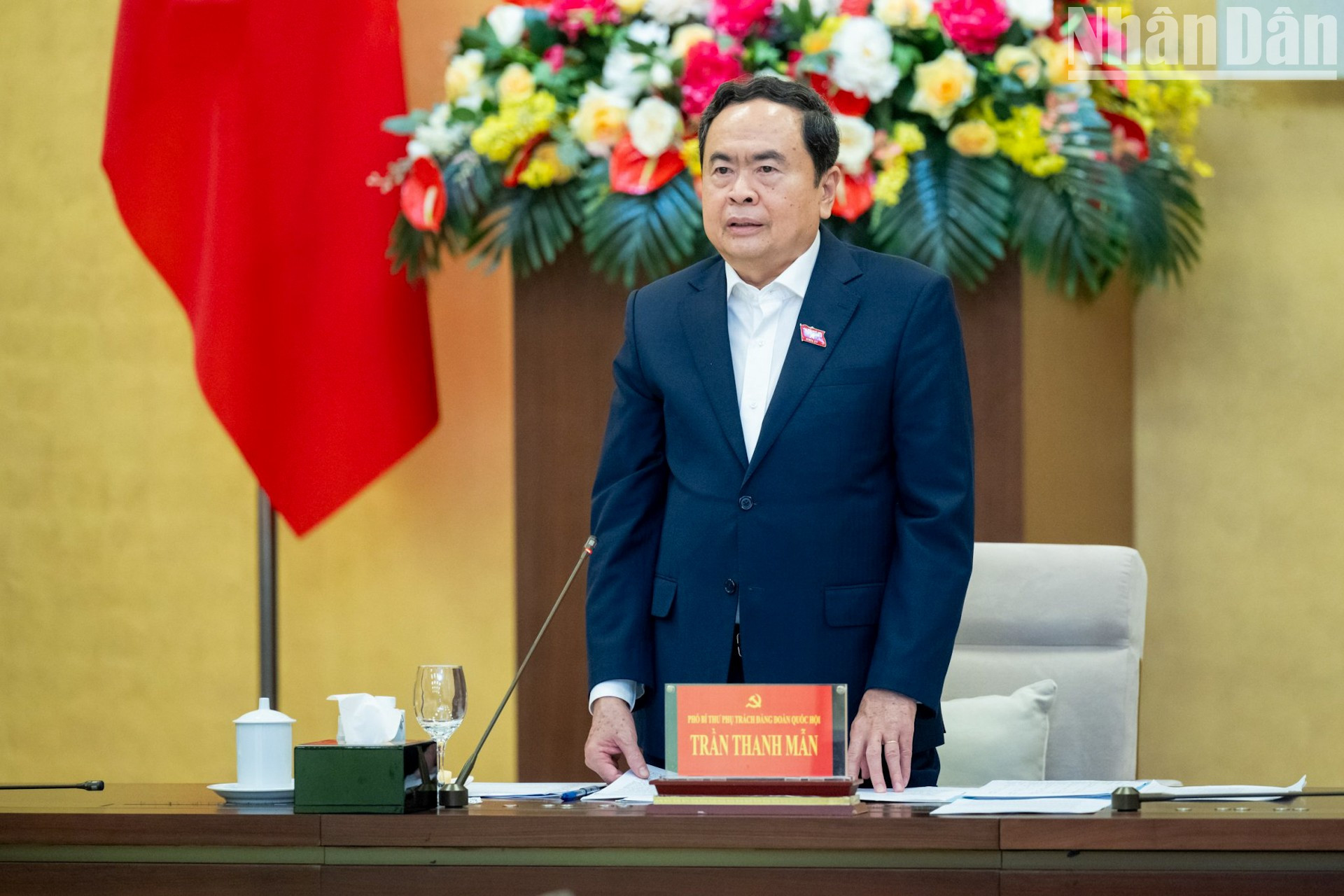 El vicepresidente permanente de la Asamblea Nacional Tran Thanh Man habla en el evento. El vicepresidente permanente de la Asamblea Nacional Tran Thanh Man habla en el evento.