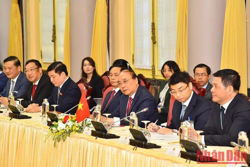 El presidente Nguyen Xuan Phuc interviene en el encuentro. El presidente Nguyen Xuan Phuc interviene en el encuentro.