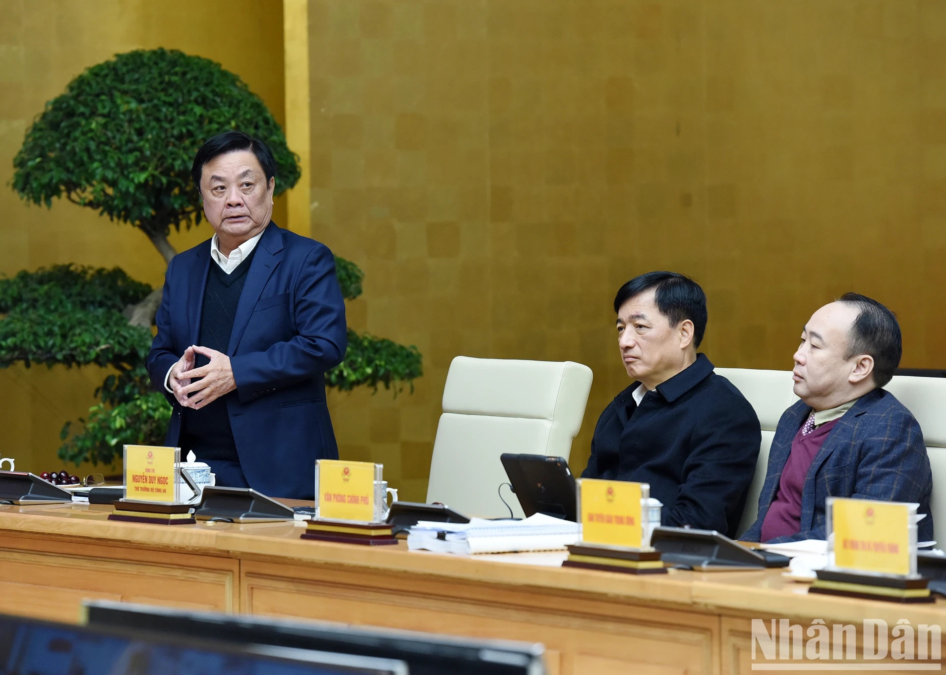 El ministro de Agricultura y Desarrollo Rural Le Minh Hoan subraya la importancia de las industrias culturales.