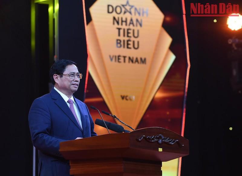 El premier afirmó que el Partido y el Gobierno siempre prestan atención y valoran altamente el papel de la comunidad empresarial.