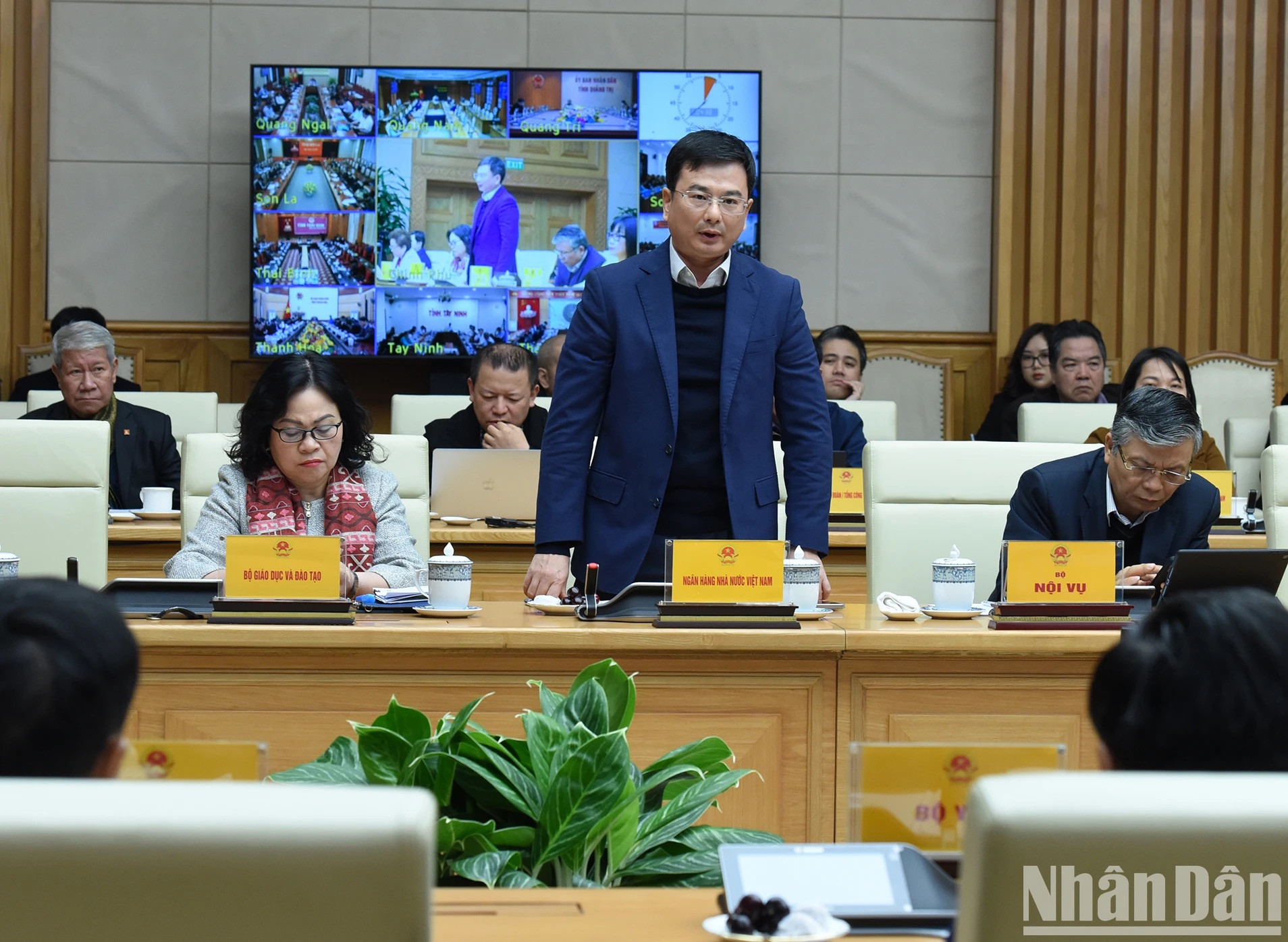 El vicegobernador del Banco Estatal de Vietnam, Pham Thanh Ha, habla en el evento.