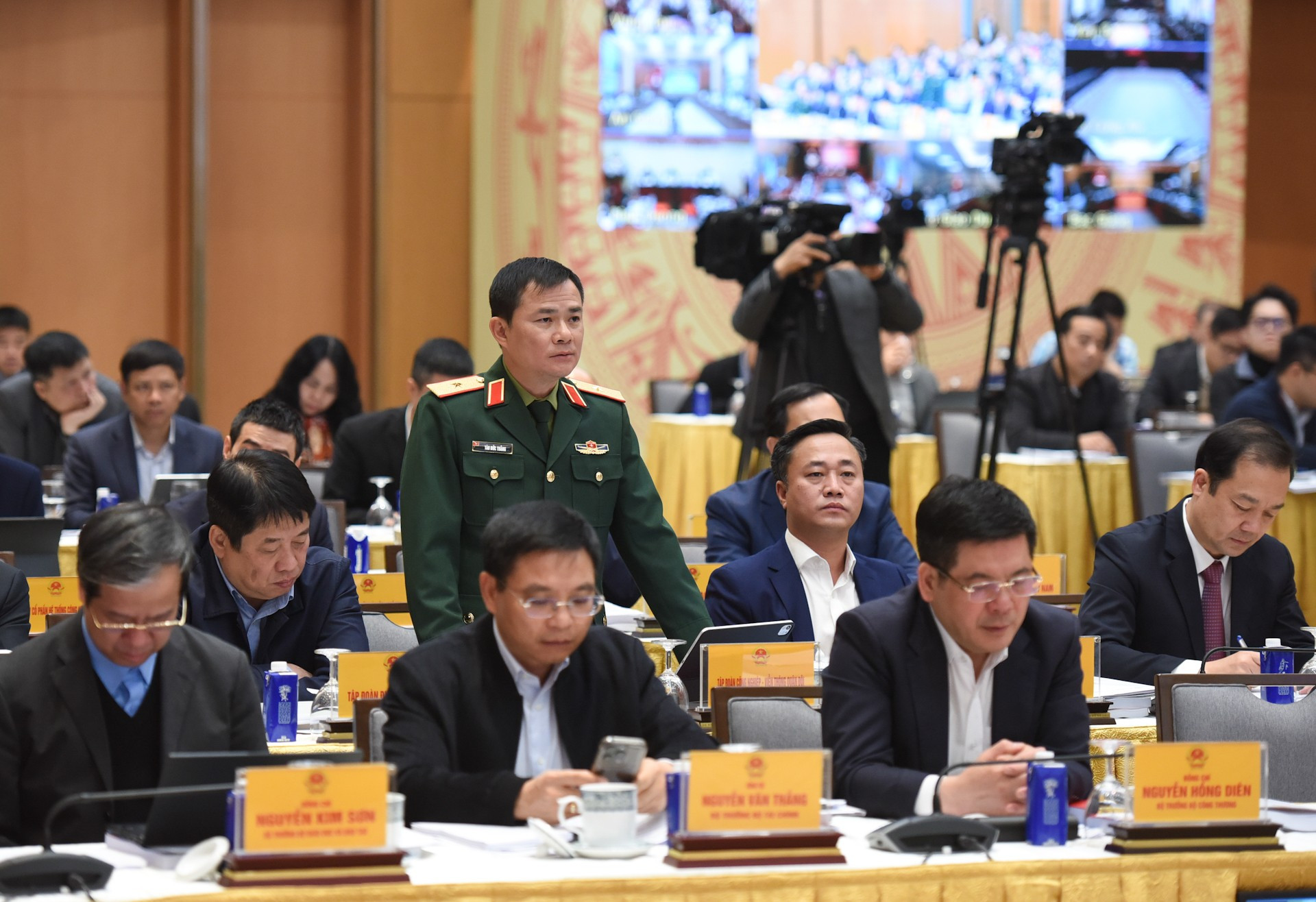 El presidente y director general del Grupo Militar de Industria y Telecomunicaciones (Viettel), Tao Duc Thang.