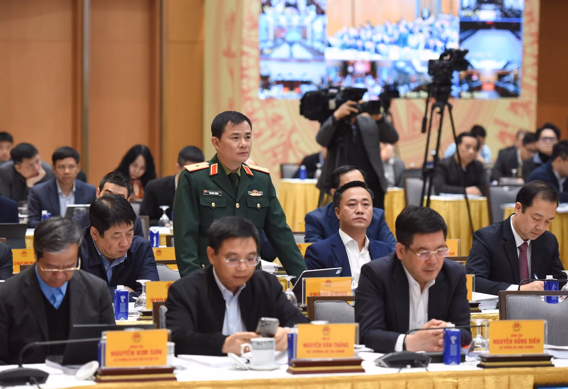 El presidente y director general del Grupo Militar de Industria y Telecomunicaciones (Viettel), Tao Duc Thang.