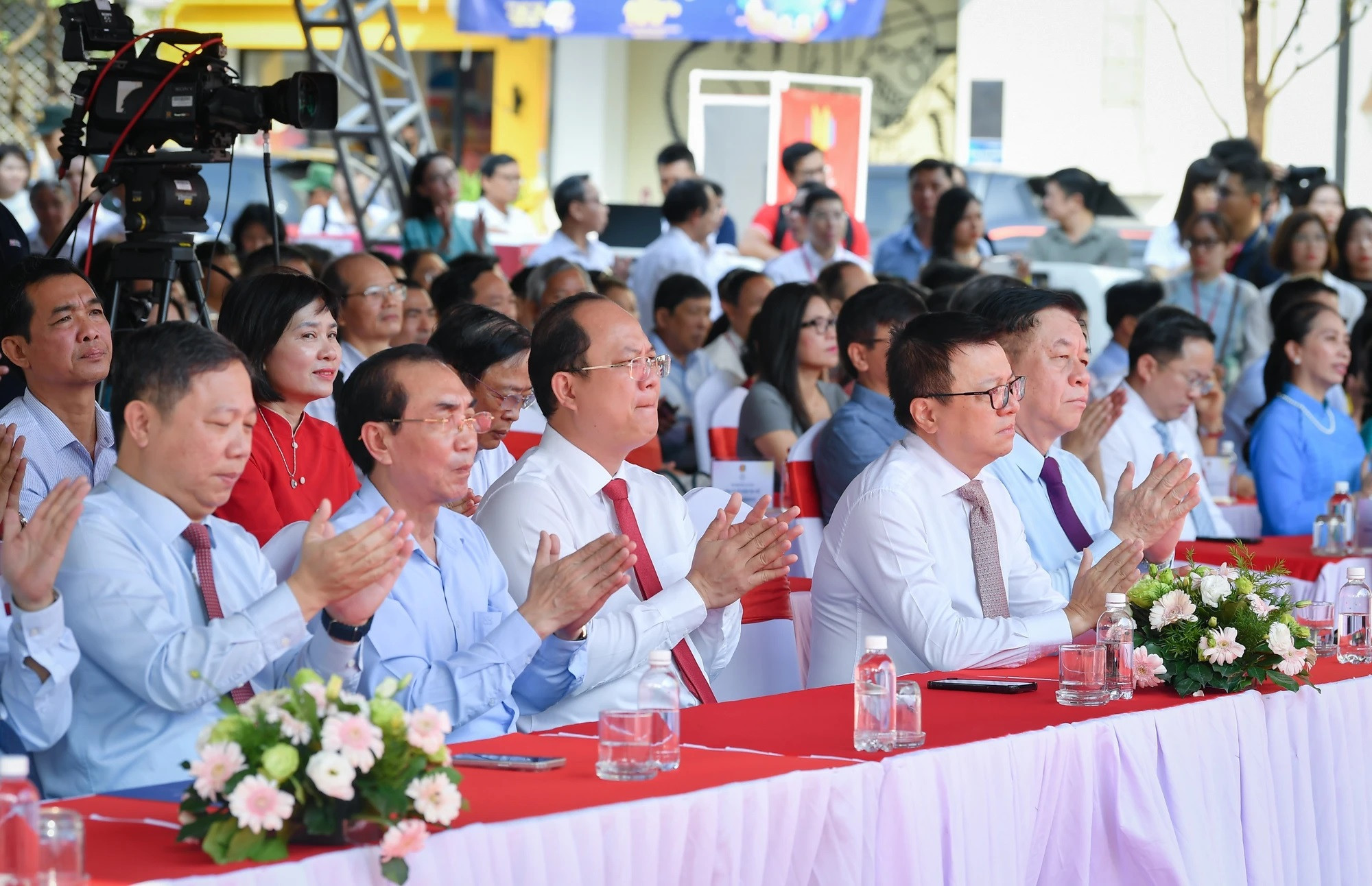 Delegados al acto. Delegados al acto.