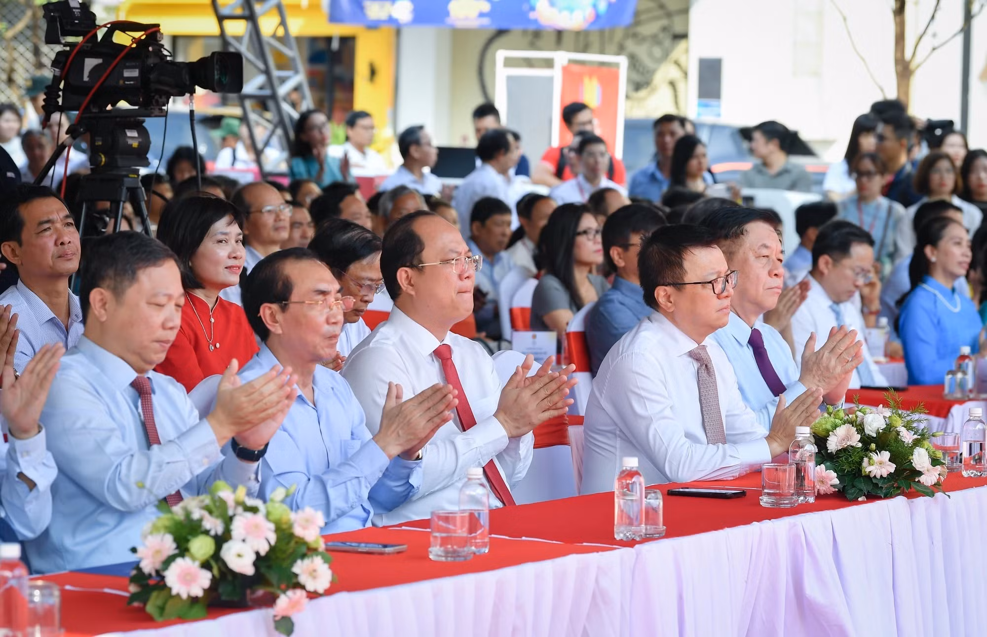 Delegados al acto.
