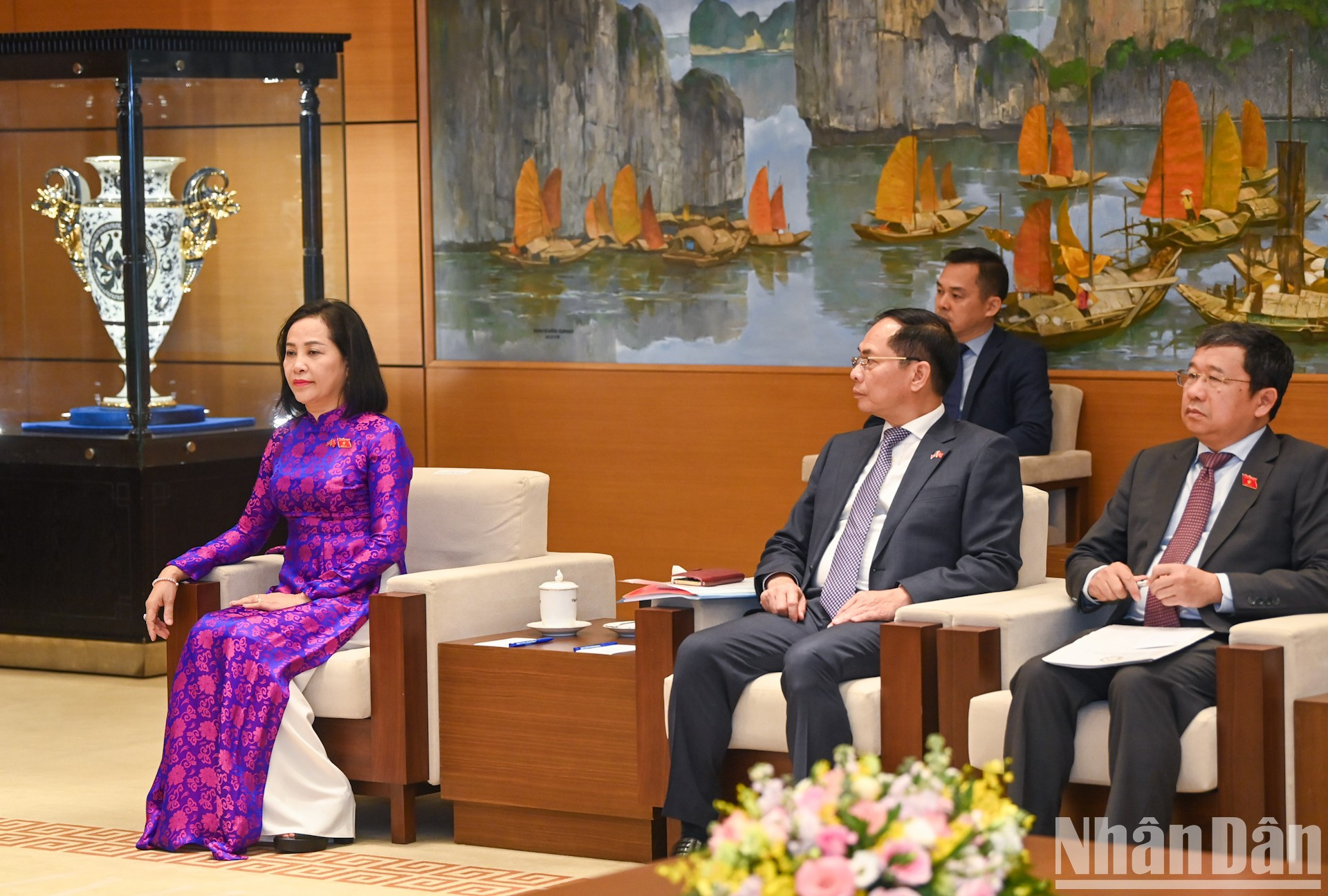 Delegados vietnamitas a la reunión. Delegados vietnamitas a la reunión.