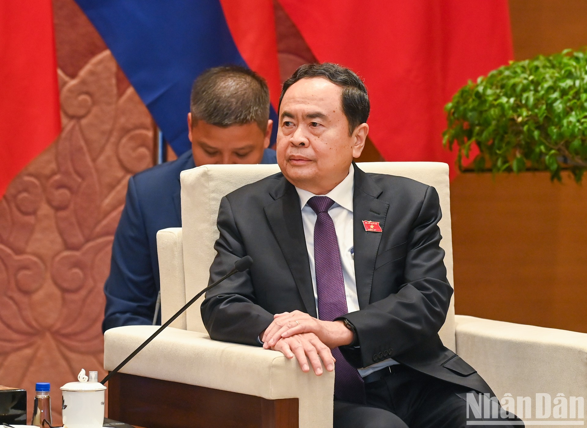 El titular del Legislativo anfitrión da palabras. El titular del Legislativo anfitrión da palabras.