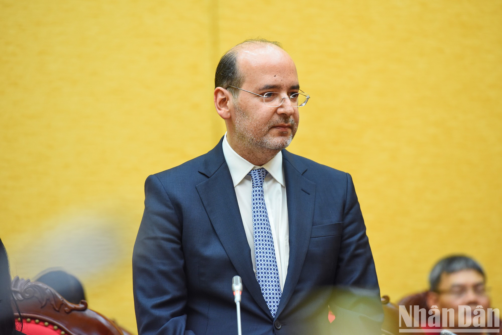 El embajador Haldun Tekneci agradeció el apoyo del Gobierno del país de Vietnam, así como apreció la valentía de los oficiales y trabajadores voluntarios para la actividad. El embajador Haldun Tekneci agradeció el apoyo del Gobierno del país de Vietnam, así como apreció la valentía de los oficiales y trabajadores voluntarios para la actividad.