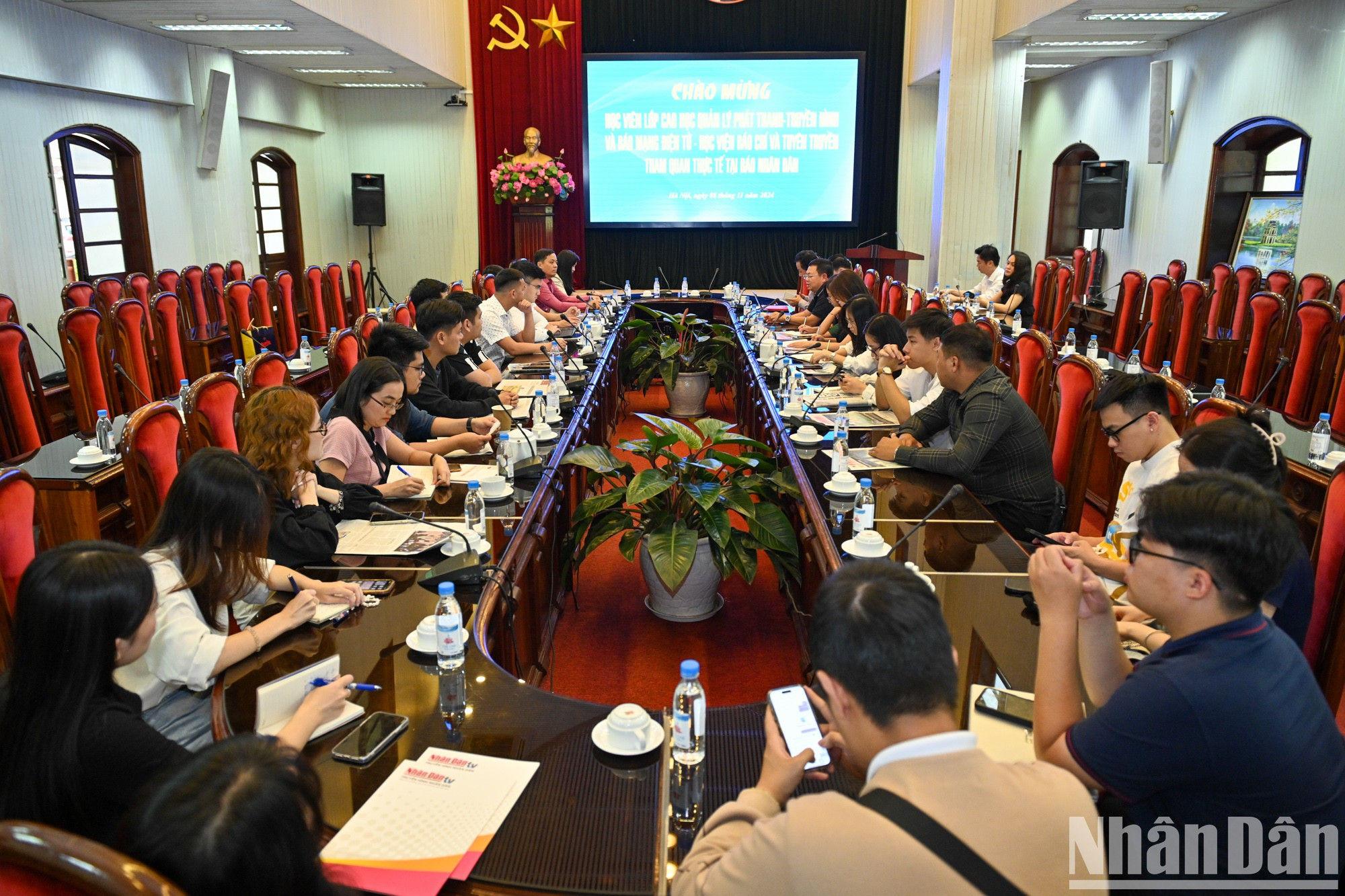 Panorama de la reunión. Panorama de la reunión.