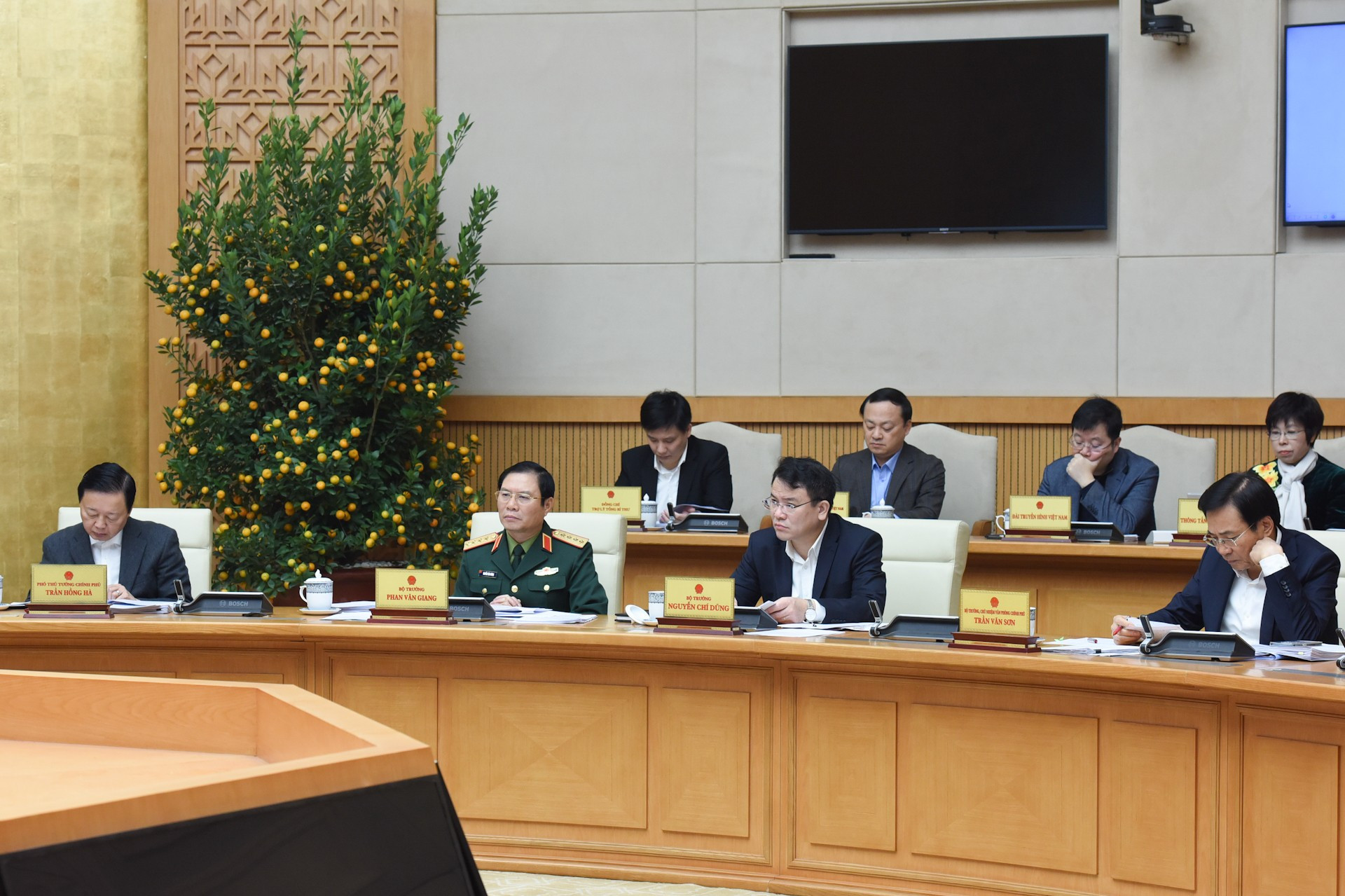 Responsables de los ministerios, sectores y agencias del Gobierno. Responsables de los ministerios, sectores y agencias del Gobierno.