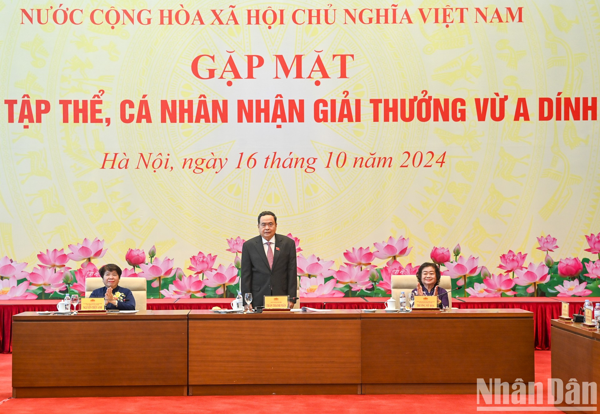 El presidente de la Asamblea Nacional, Tran Thanh Man, interviene en la cita.