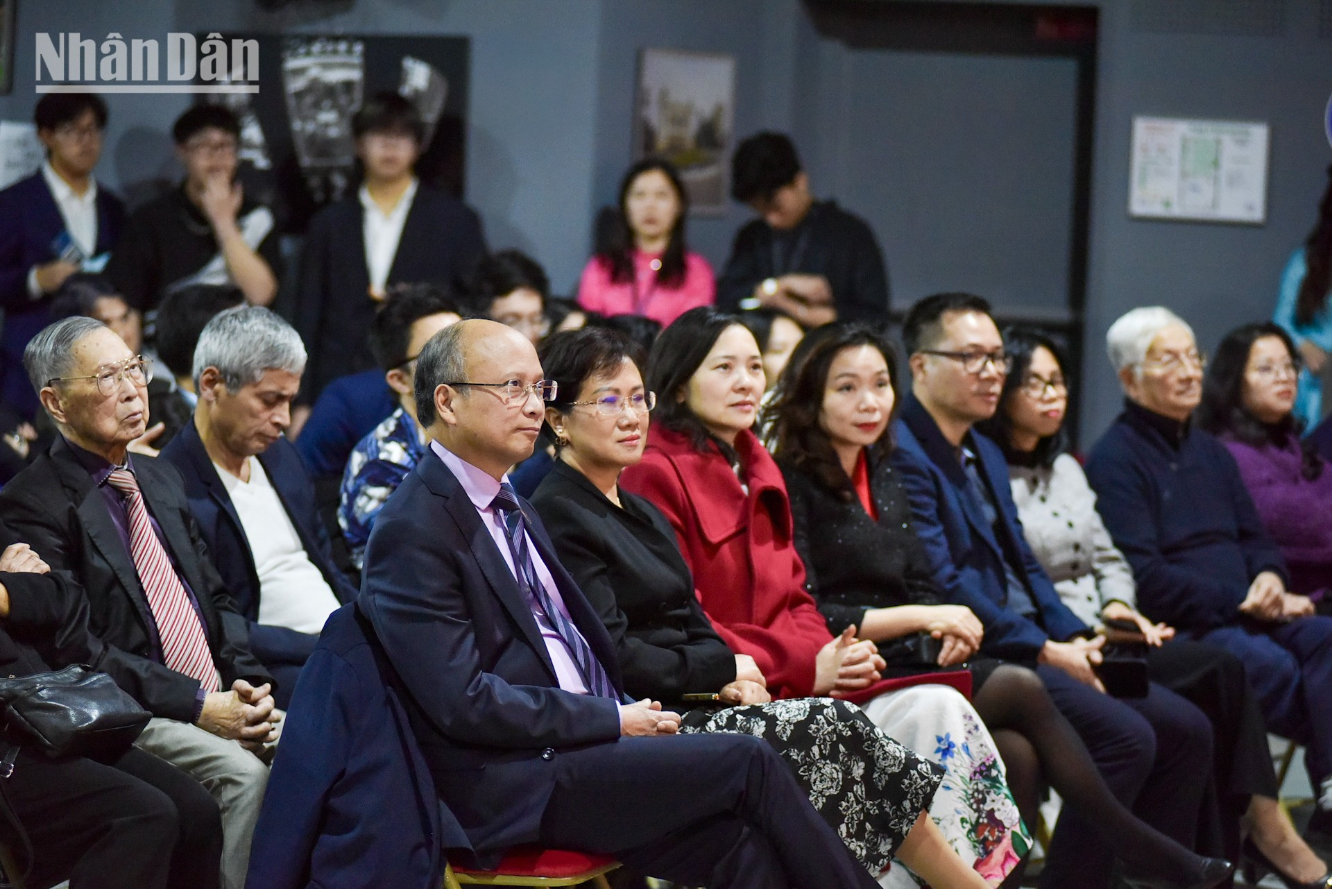 Delegados a la gala artística.