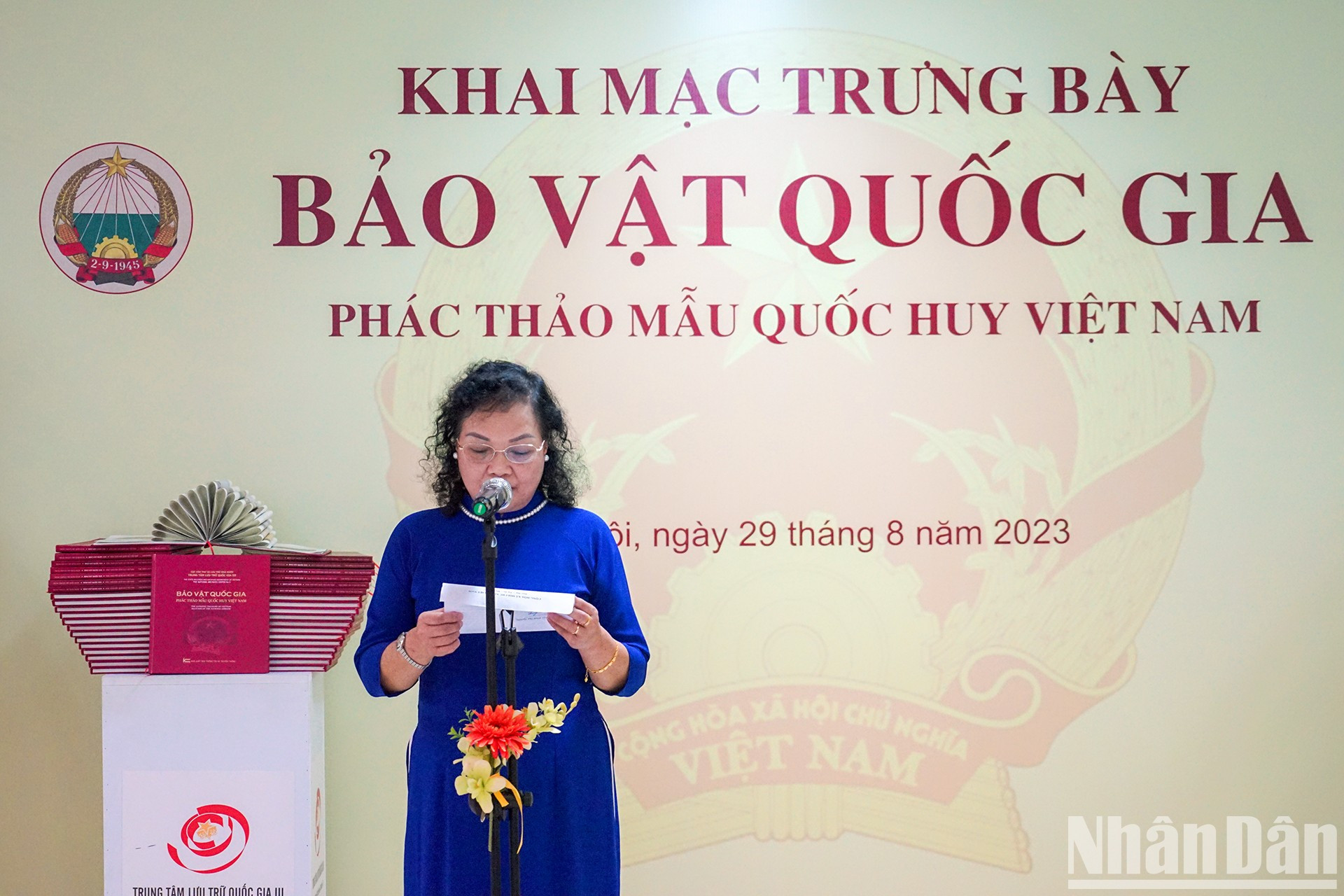 Nguyen Thi Minh Thuy, hija del extinto pintor, manifiesta su orgullo por esta actividad de tributo a su padre. Nguyen Thi Minh Thuy, hija del extinto pintor, manifiesta su orgullo por esta actividad de tributo a su padre.
