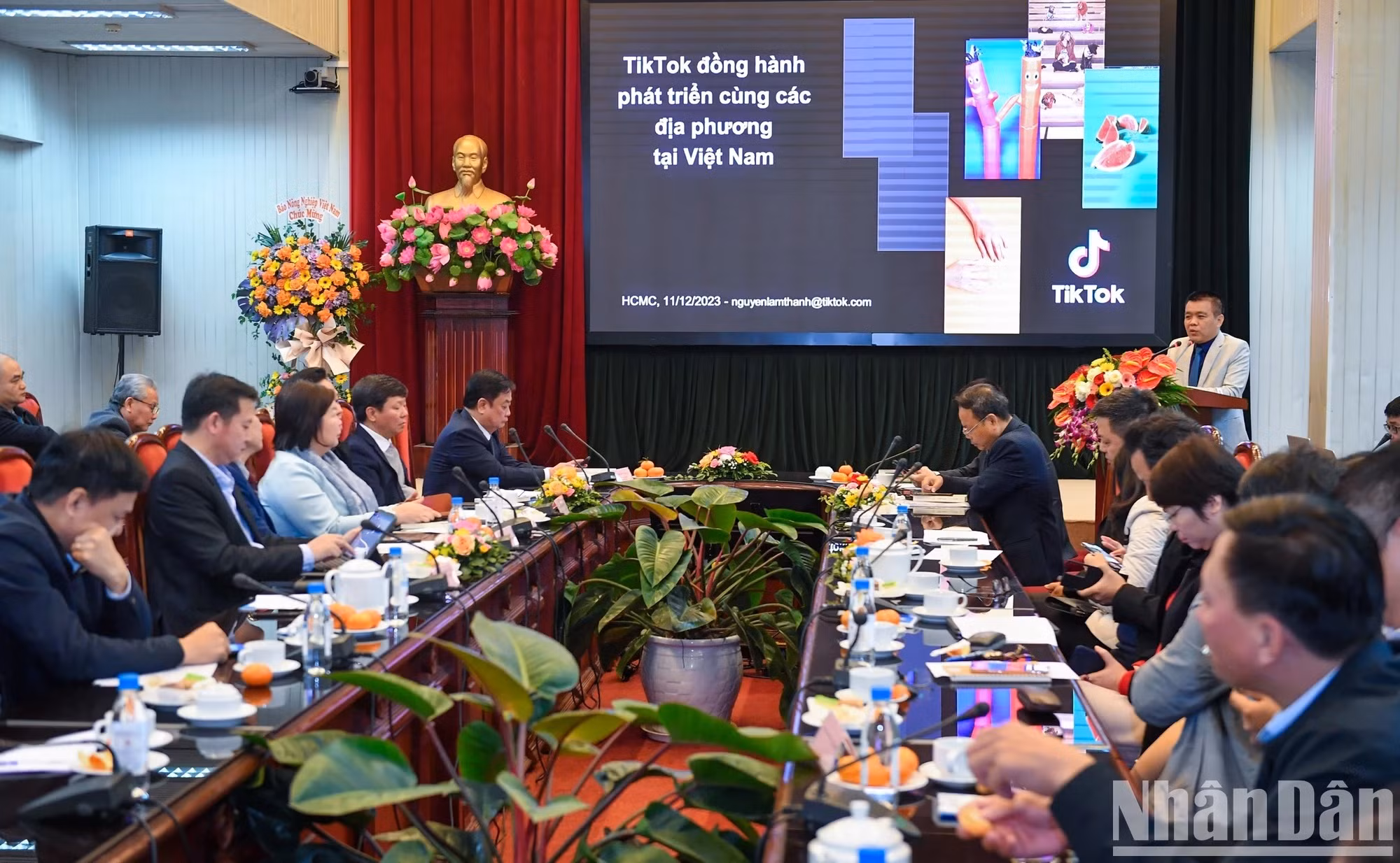 Nguyen Thanh Lam, representante de la plataforma TikTok en Vietnam.