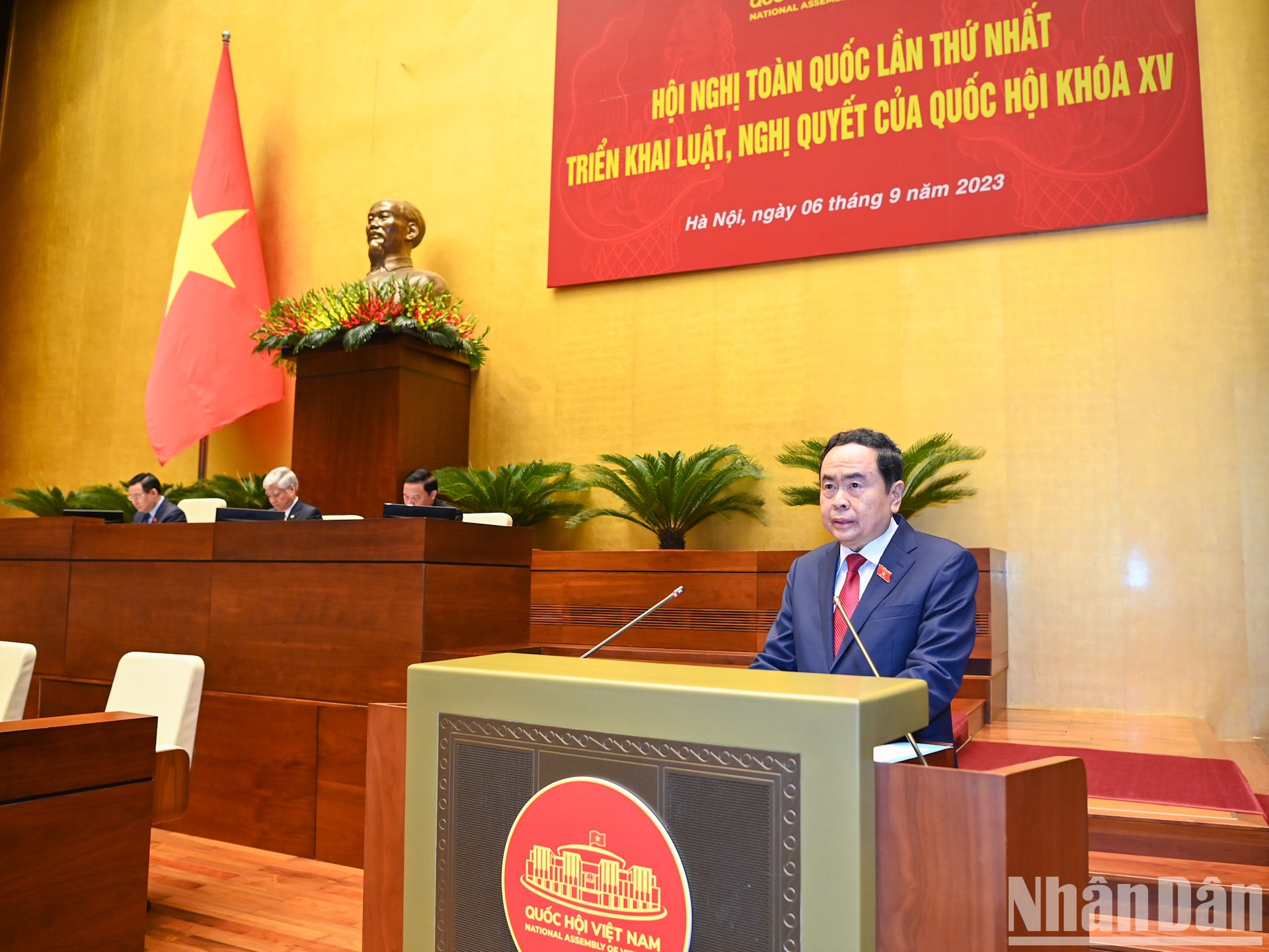 El vicepresidente permanente de la ANV, Tran Thanh Man, pronuncia el discurso inaugural. El vicepresidente permanente de la ANV, Tran Thanh Man, pronuncia el discurso inaugural.