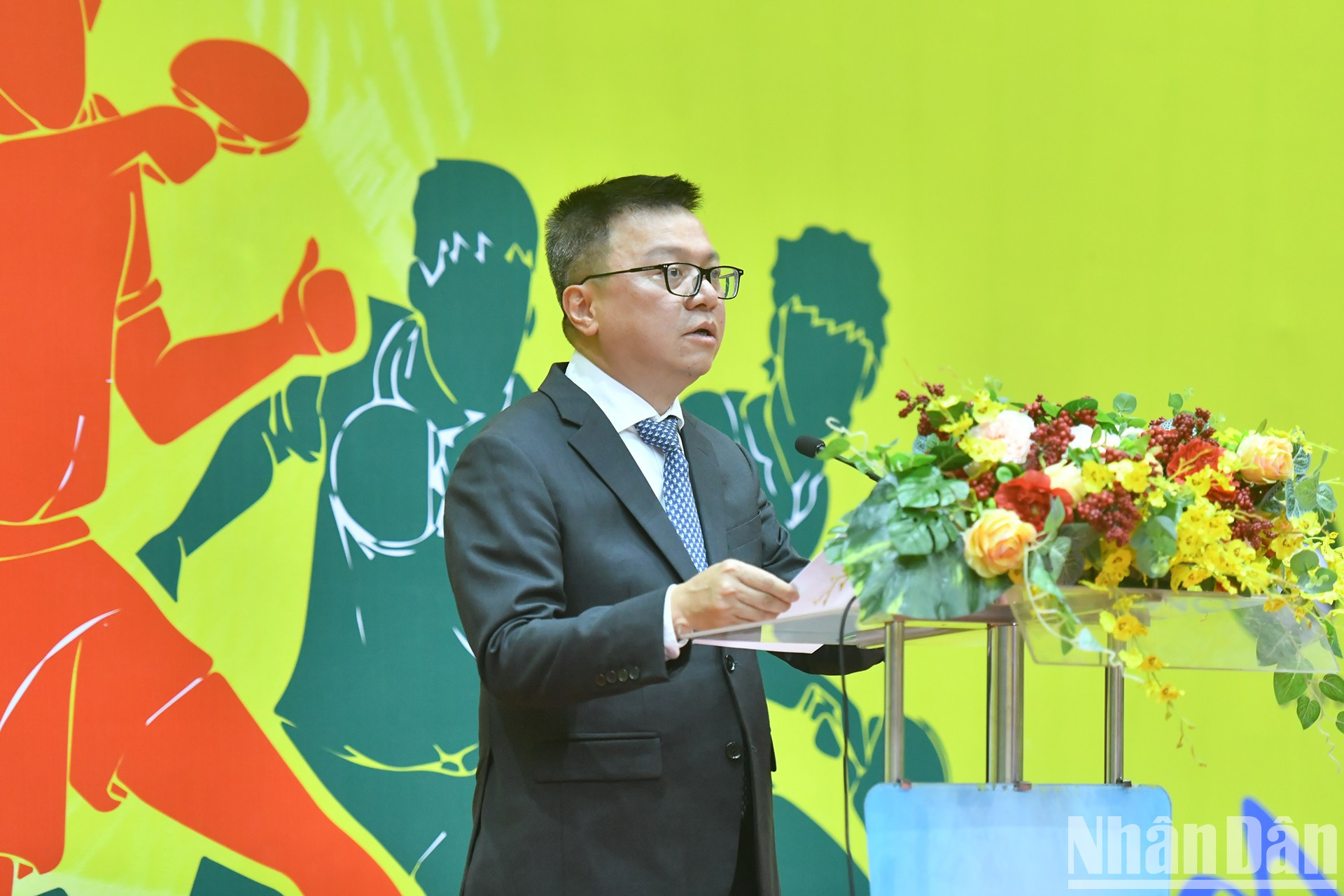 El presidente-editor de Nhan Dan y jefe del Comité organizador del torneo, Le Quoc Minh, interviene en el evento. El presidente-editor de Nhan Dan y jefe del Comité organizador del torneo, Le Quoc Minh, interviene en el evento.