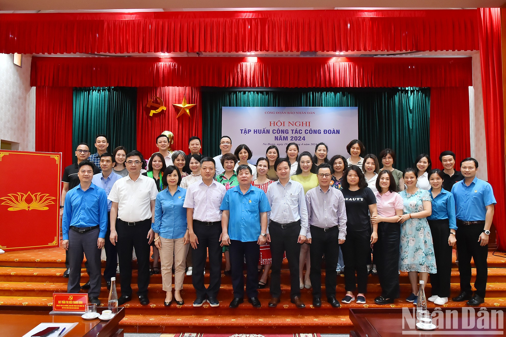 Los delegados al simposio. Los delegados al simposio.