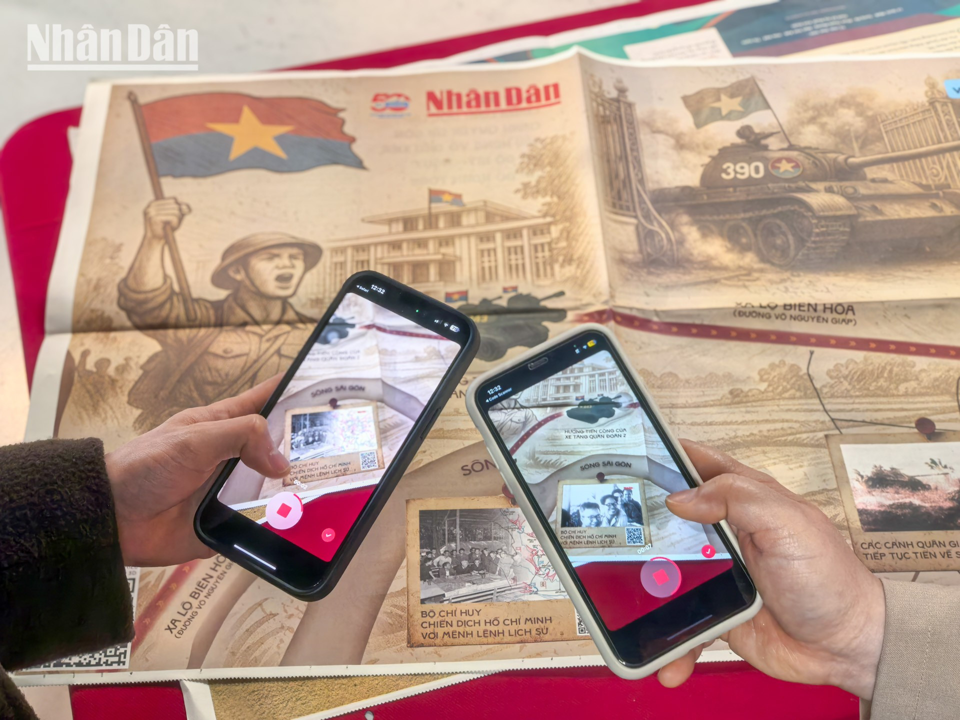 "El suplemento sirve de apoyo espiritual para los estudiantes que viven lejos de su patria, como yo, y nos une a la historia de la Patria", expresa Vu Dan Thanh, quien promete presentarlo a sus amigos franceses. "El suplemento sirve de apoyo espiritual para los estudiantes que viven lejos de su patria, como yo, y nos une a la historia de la Patria", expresa Vu Dan Thanh, quien promete presentarlo a sus amigos franceses.