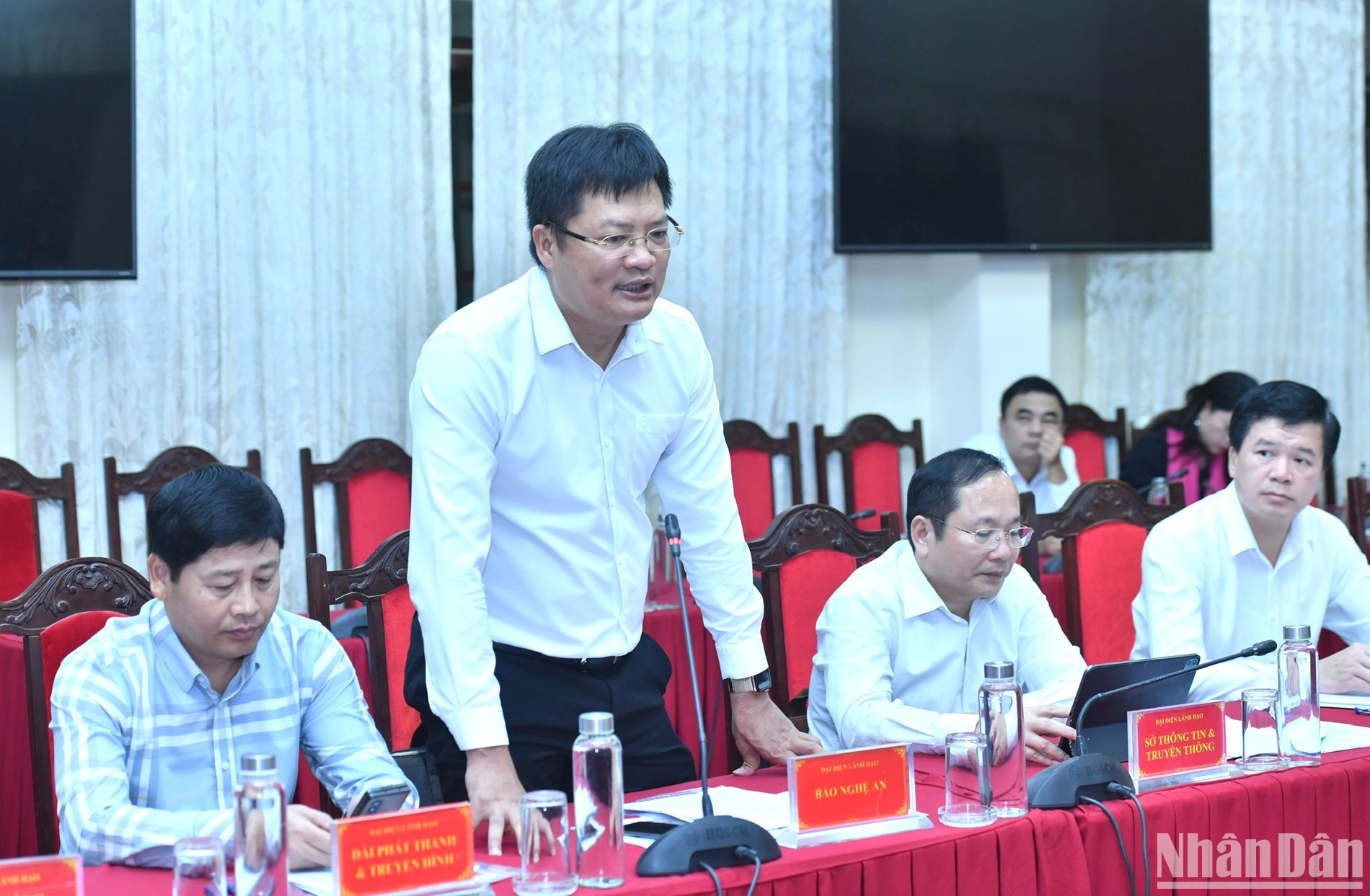 El presidente-editor del periódico Nghe An, Ngo Duc Kien. El presidente-editor del periódico Nghe An, Ngo Duc Kien.