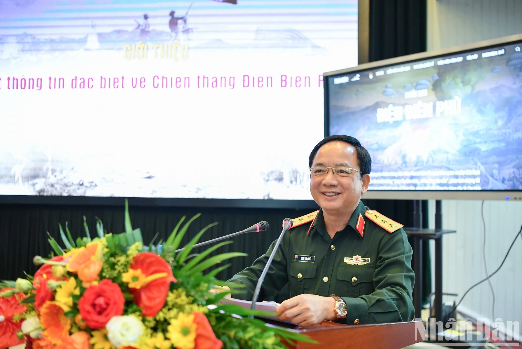Intervención del teniente general Trinh Van Quyet, subjefe de la Dirección General de Política del Ejército Popular de Vietnam. Intervención del teniente general Trinh Van Quyet, subjefe de la Dirección General de Política del Ejército Popular de Vietnam.