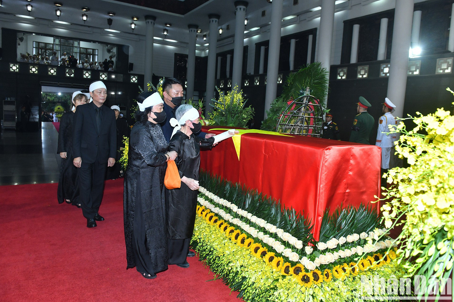 Familiares del expresidente Tran Duc Luong.