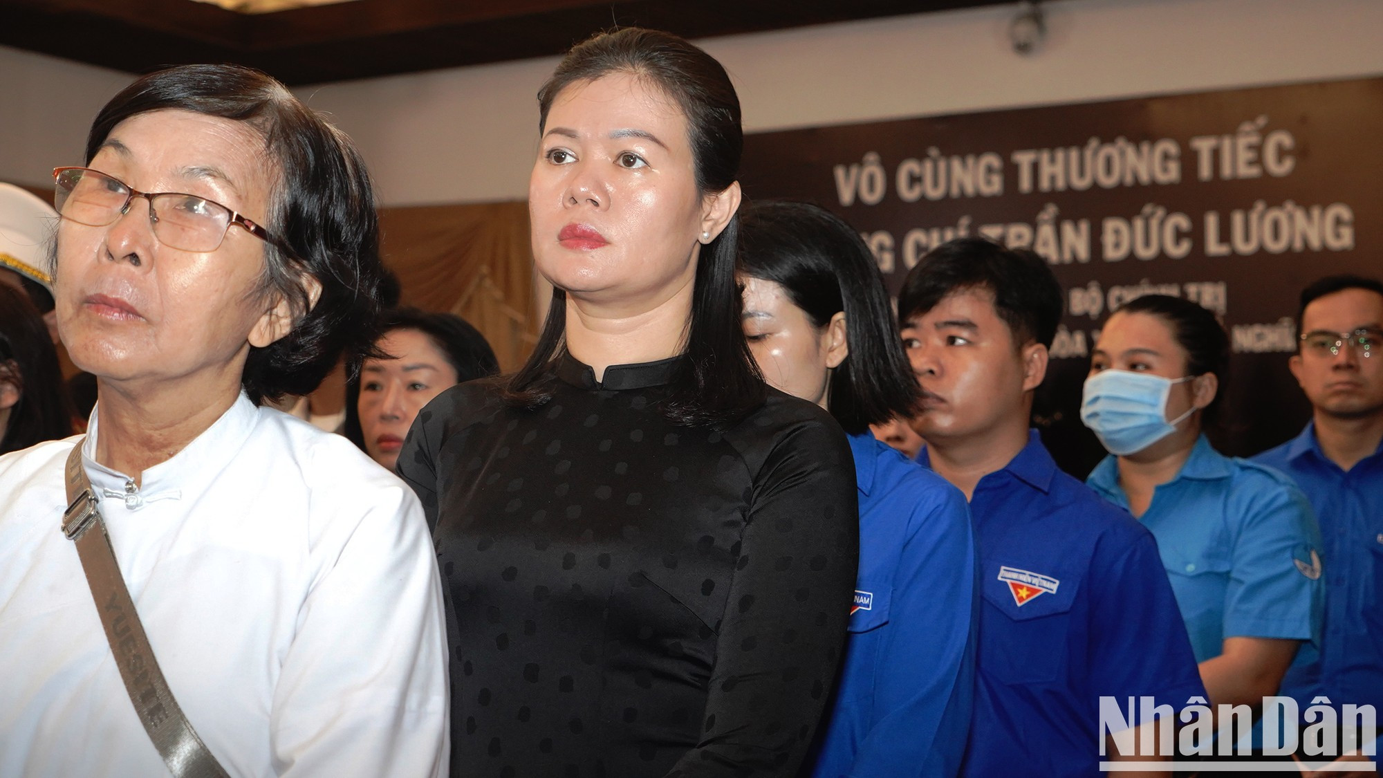 Estuvieron para extender sus condolencias numerosos delegados militares, civiles, funcionarios públicos y partidistas, así como representantes de localidades, agencias estatales y asociaciones sociopolíticas.