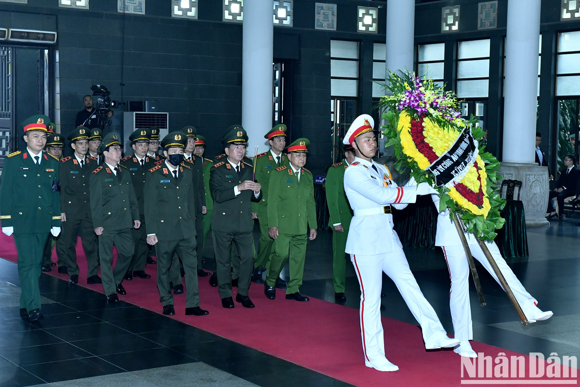 La delegación de la Comisión Central de Seguridad Pública y el Ministerio de Seguridad Pública en el acto.