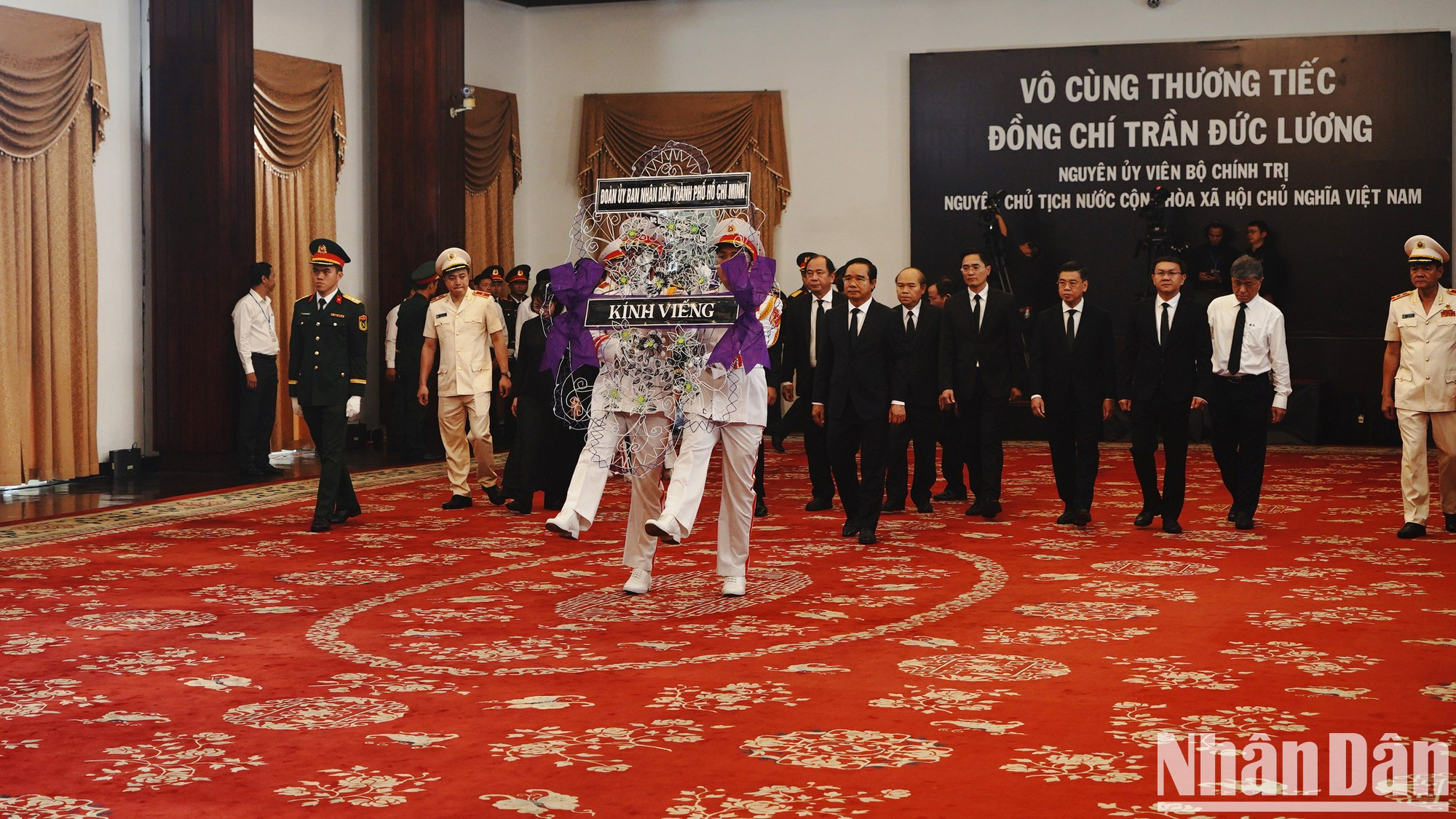 Una delegación del Comité Popular de Ciudad Ho Chi Minh.