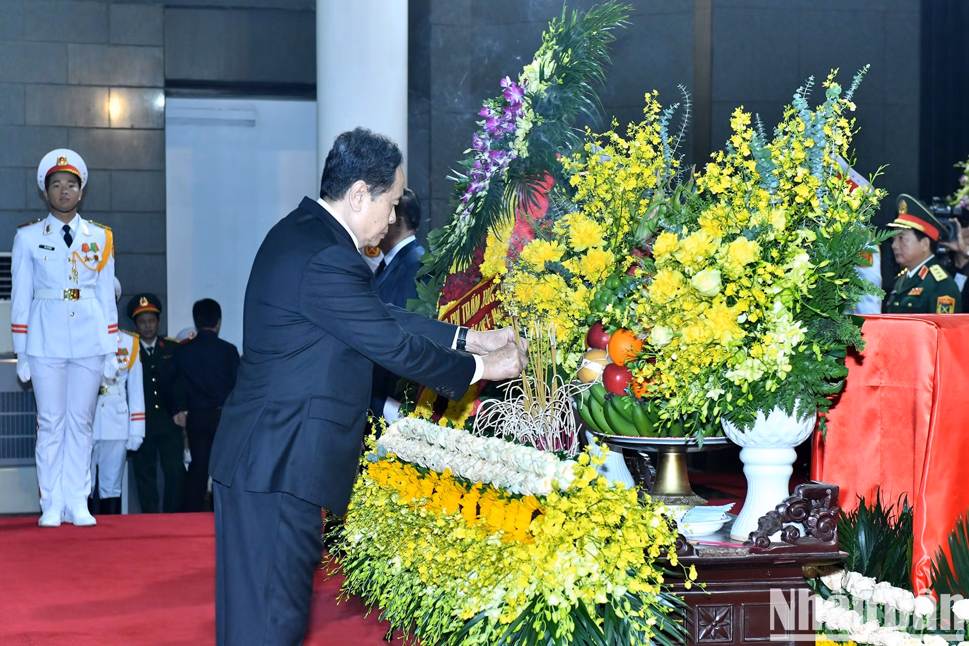 El miembro del Buró Político y presidente de la Asamblea Nacional, Tran Thanh Man.