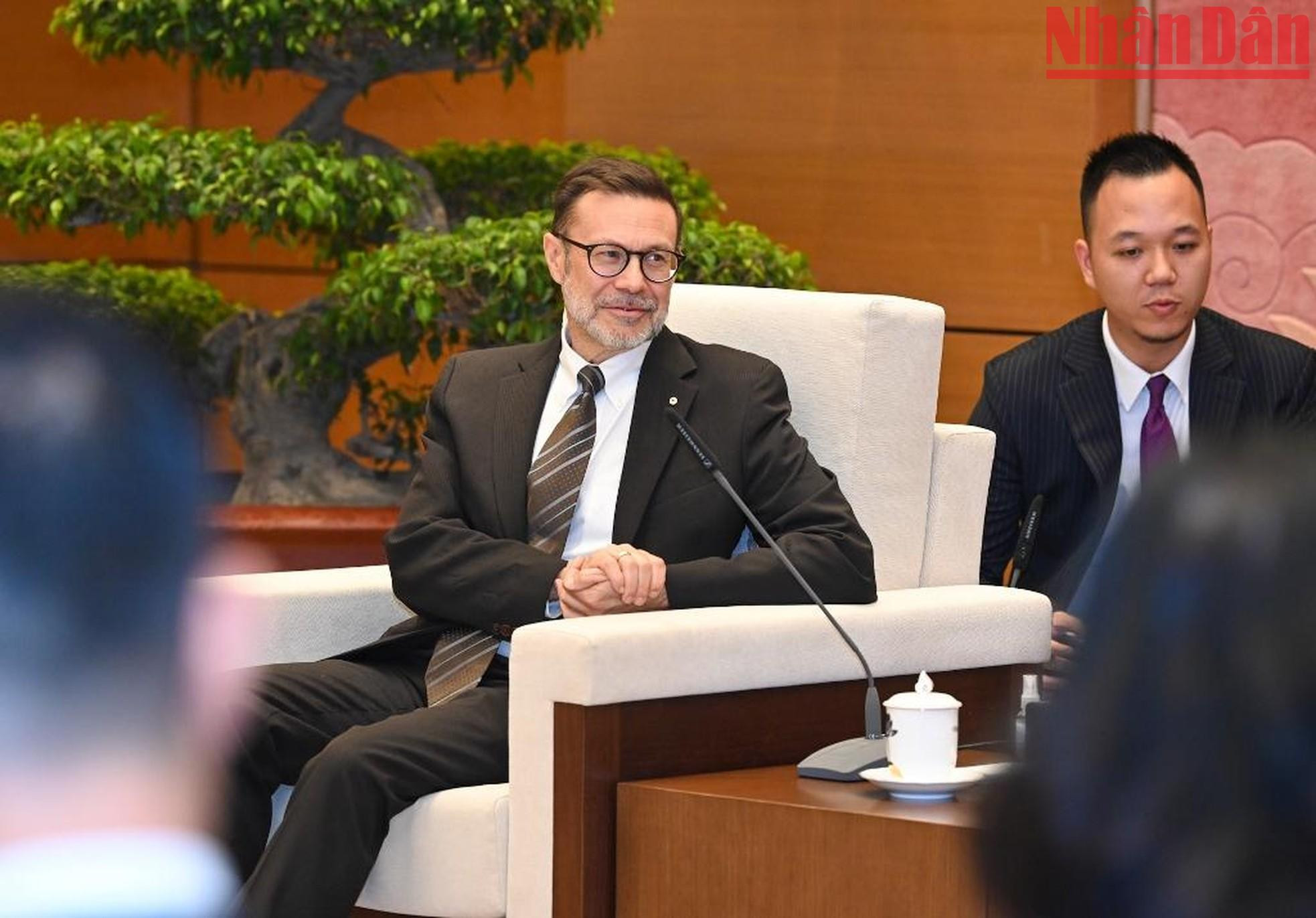 Goledzinowski en su intervención. Goledzinowski en su intervención.