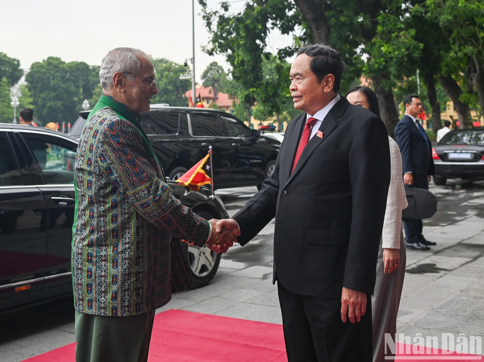 El jefe del Legislativo vietnamita recibe al presidente José Ramos-Horta. El jefe del Legislativo vietnamita recibe al presidente José Ramos-Horta.