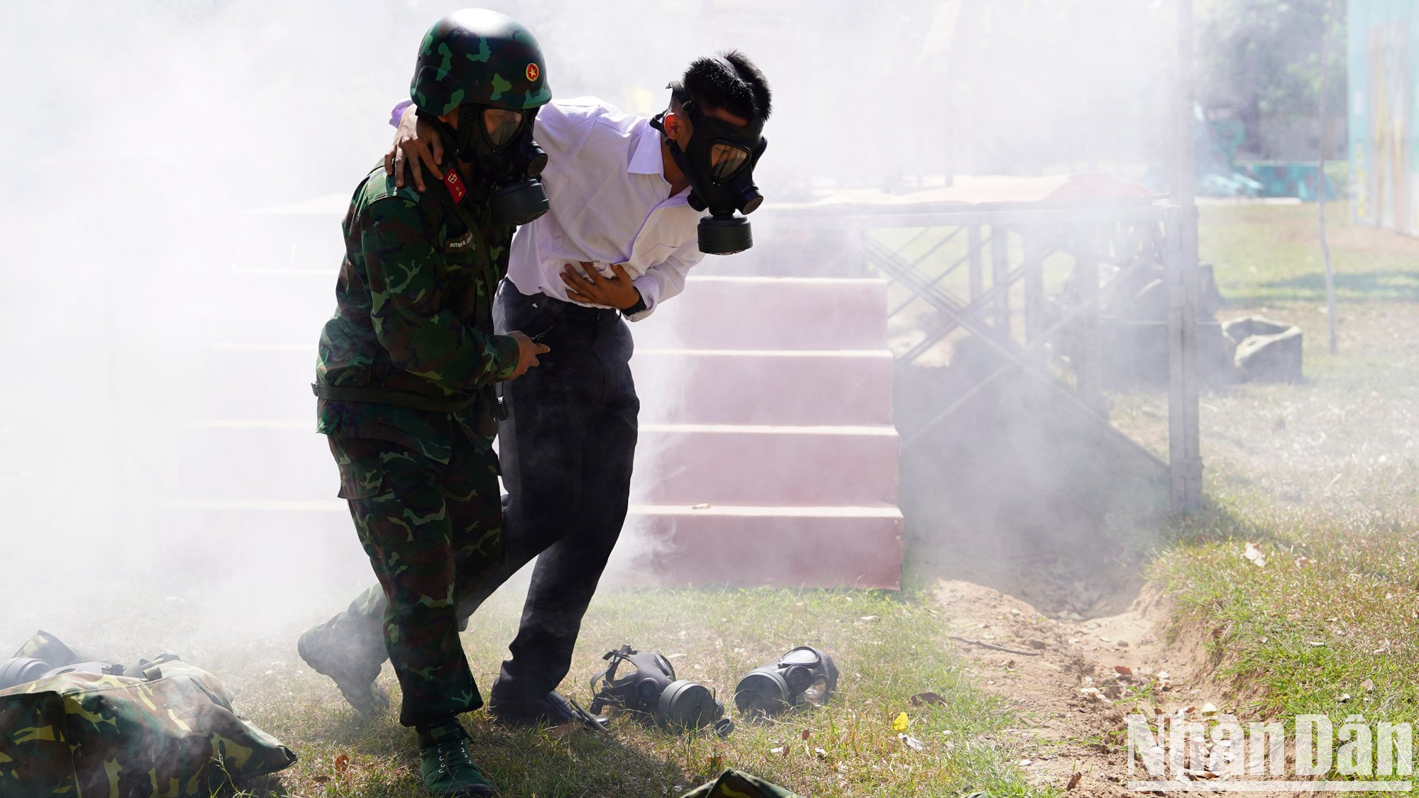 Los simulacros se llevan a cabo continuamente para practicar la detección de áreas peligrosas, la zonificación, la emisión de advertencias, así como la movilización de efectivos y medios al servicio de la desinfección, la desintoxicación y el rescate. Los simulacros se llevan a cabo continuamente para practicar la detección de áreas peligrosas, la zonificación, la emisión de advertencias, así como la movilización de efectivos y medios al servicio de la desinfección, la desintoxicación y el rescate.