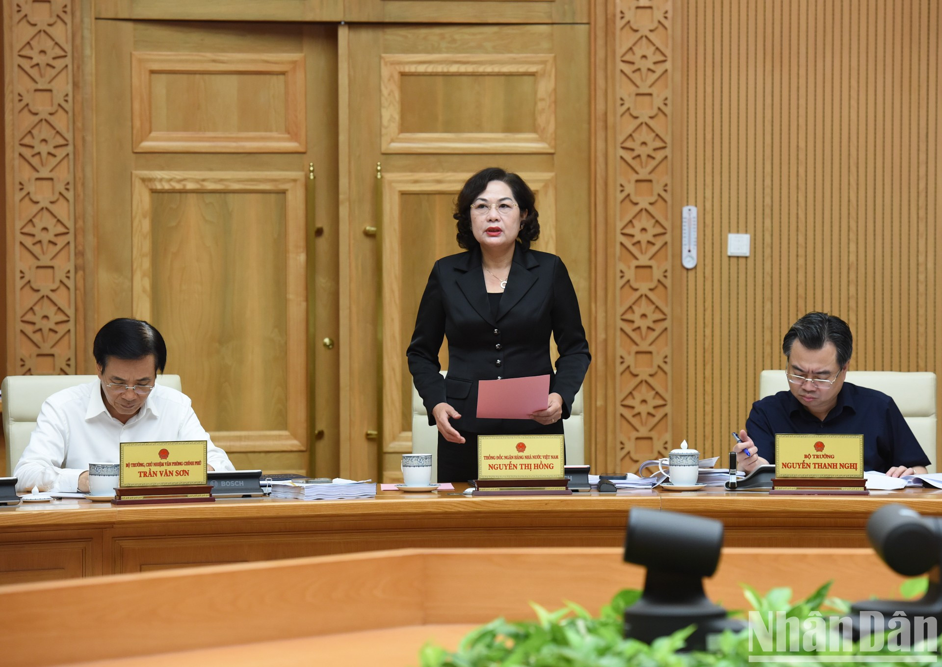 La gobernadora del Banco Estatal de Vietnam, Nguyen Thi Hong. La gobernadora del Banco Estatal de Vietnam, Nguyen Thi Hong.