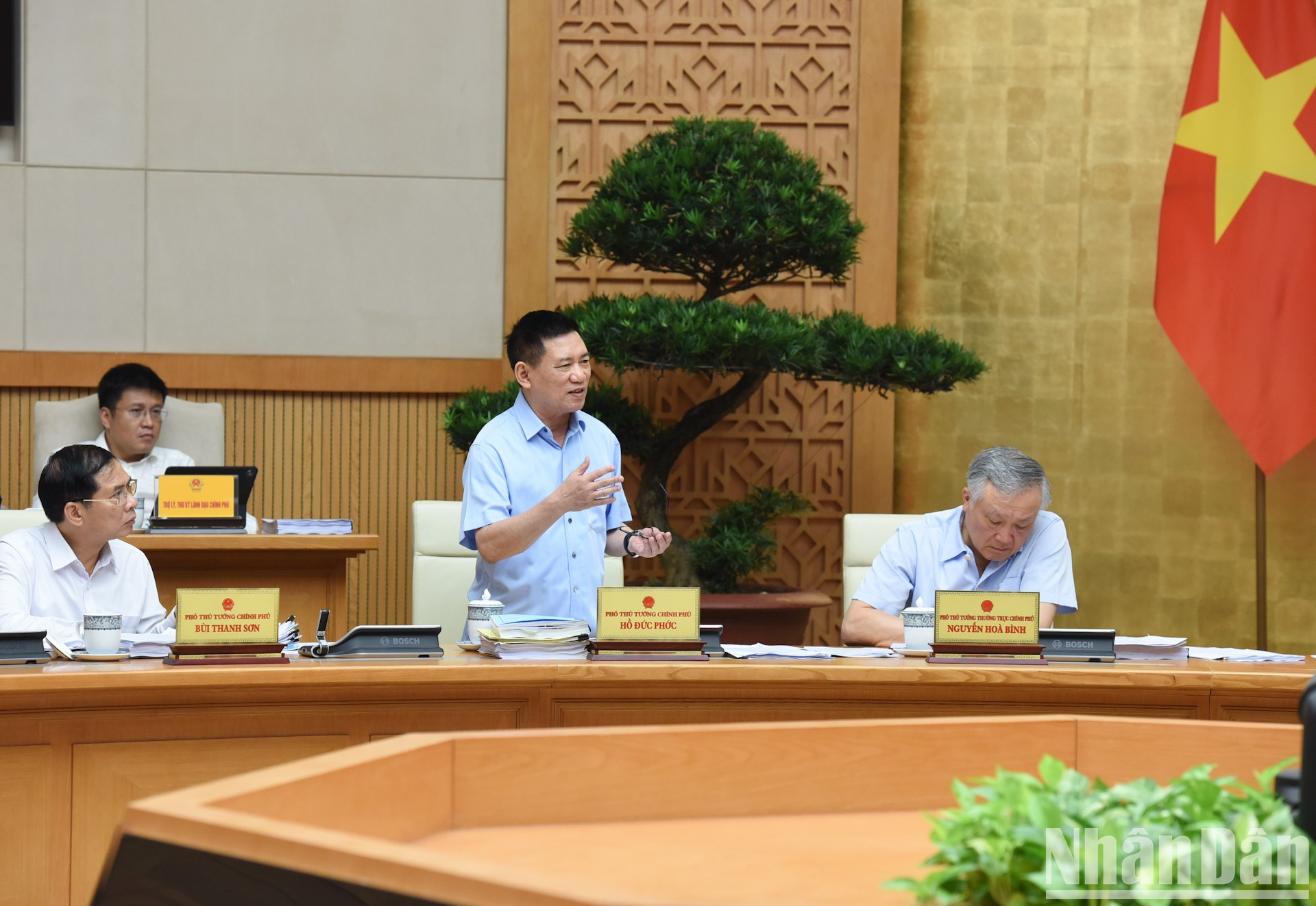 El vice primer ministro y titular de Finanzas, Ho Duc Phoc. El vice primer ministro y titular de Finanzas, Ho Duc Phoc.