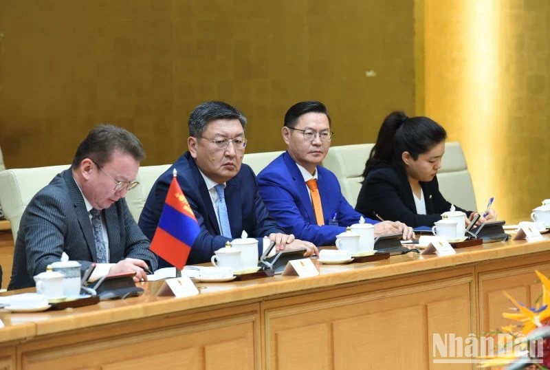 Delegados de Mongolia. Delegados de Mongolia.