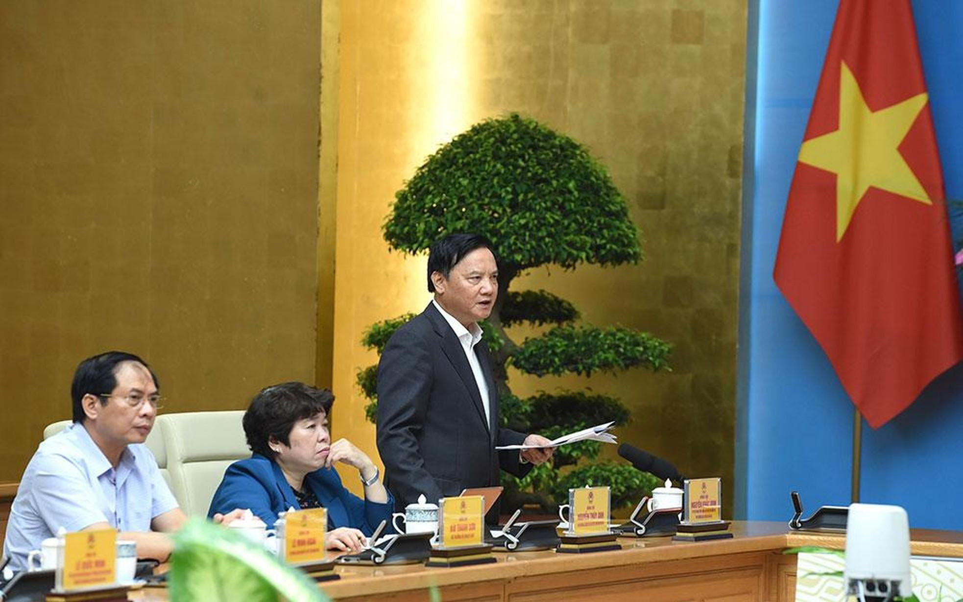 El vicepresidente de la Asamblea Nacional Nguyen Khac Dinh. El vicepresidente de la Asamblea Nacional Nguyen Khac Dinh.