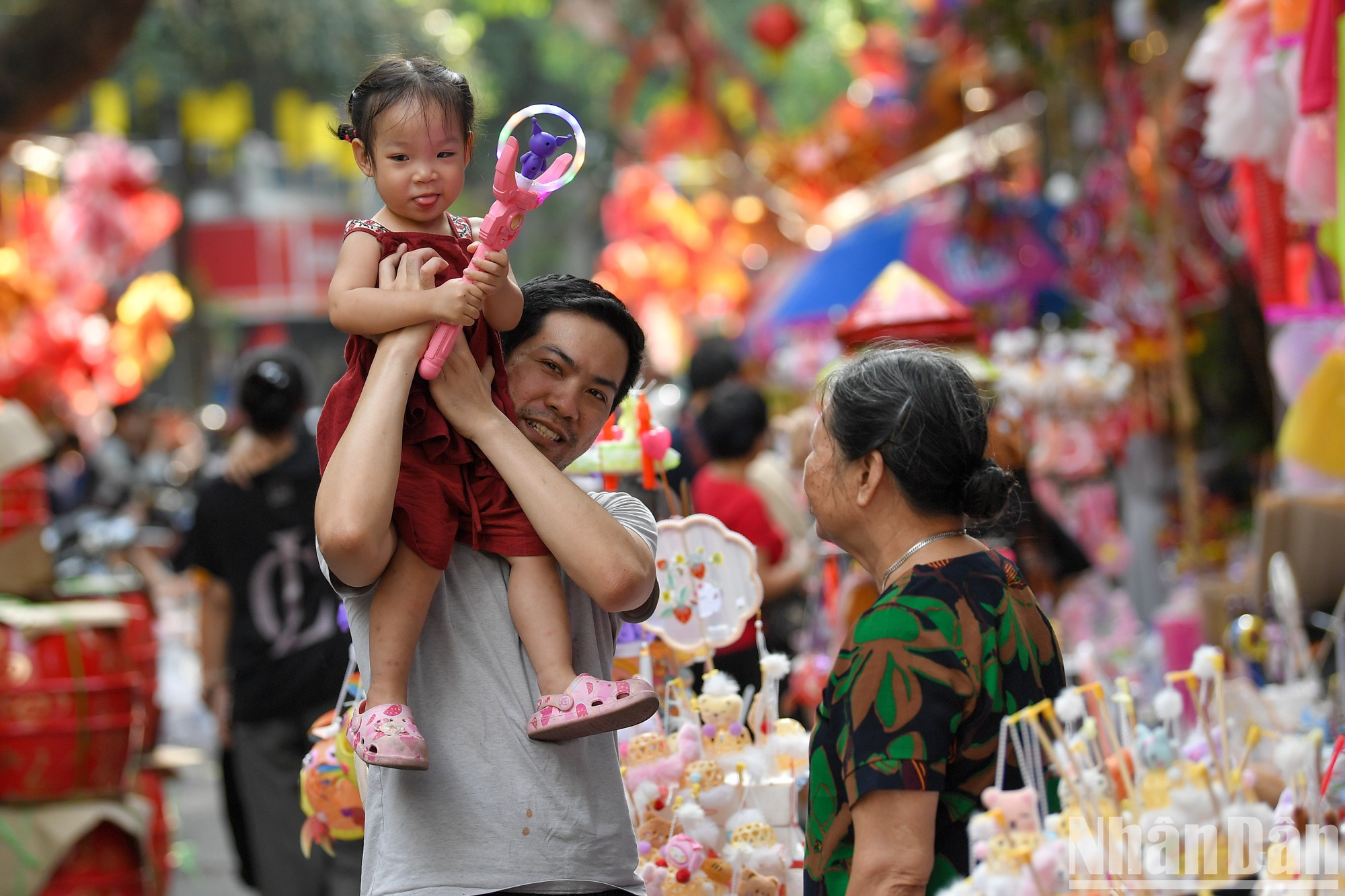 Se trata de un destino favorito de las familias con niños cada vez que la festividad del 15 de agosto lunar toca la puerta.