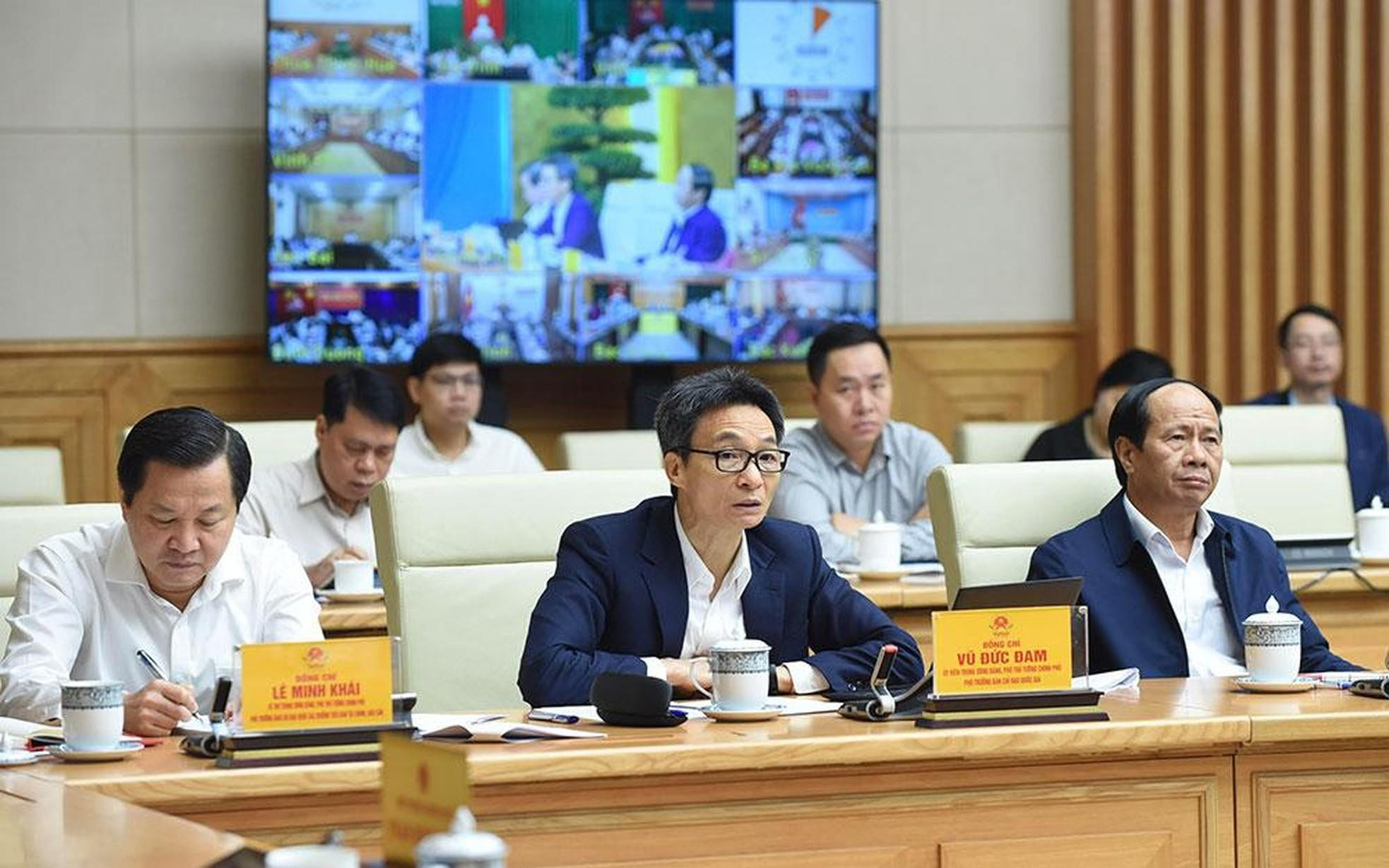 El vice primer ministro Vu Duc Dam. El vice primer ministro Vu Duc Dam.