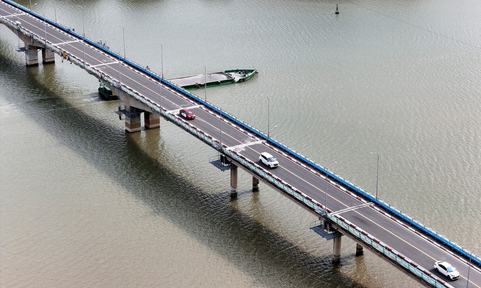 Construyen ocho nuevos puentes con un costo total de inversión de 20 millones de dólares a lo largo de la carretera de Rung Sac. Construyen ocho nuevos puentes con un costo total de inversión de 20 millones de dólares a lo largo de la carretera de Rung Sac.