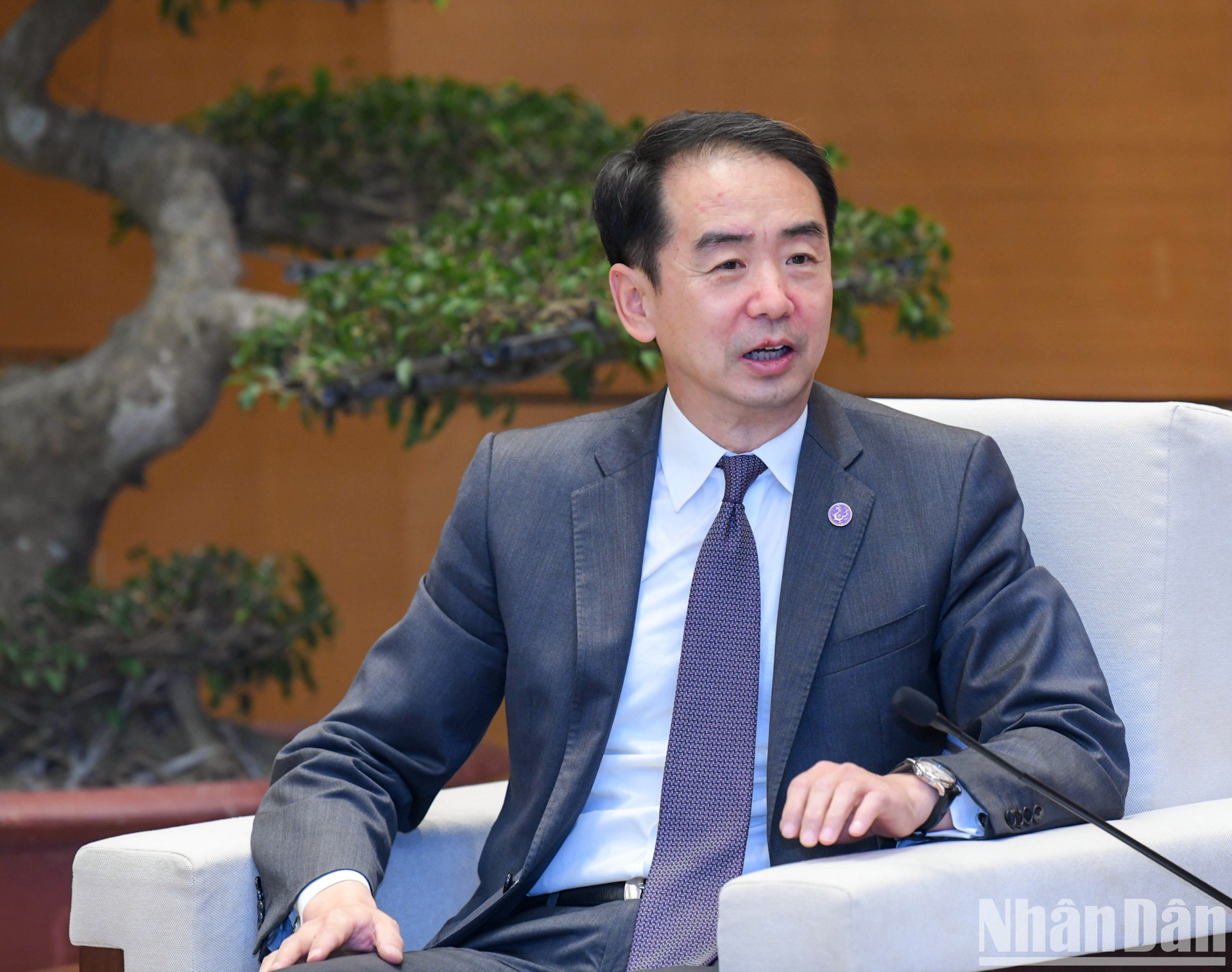 El embajador de China en Vietnam, He Wei, en su intervención. El embajador de China en Vietnam, He Wei, en su intervención.