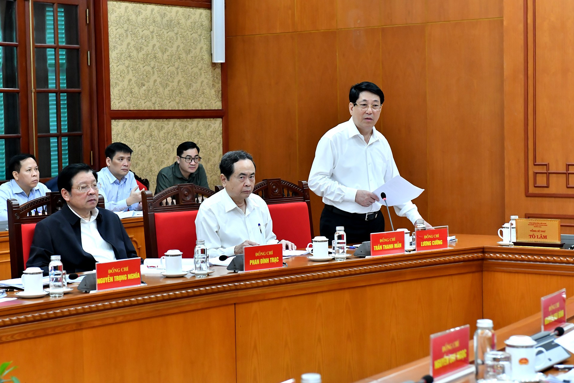 El miembro del Buró Político del Comité Central del PCV y presidente del país, Luong Cuong.