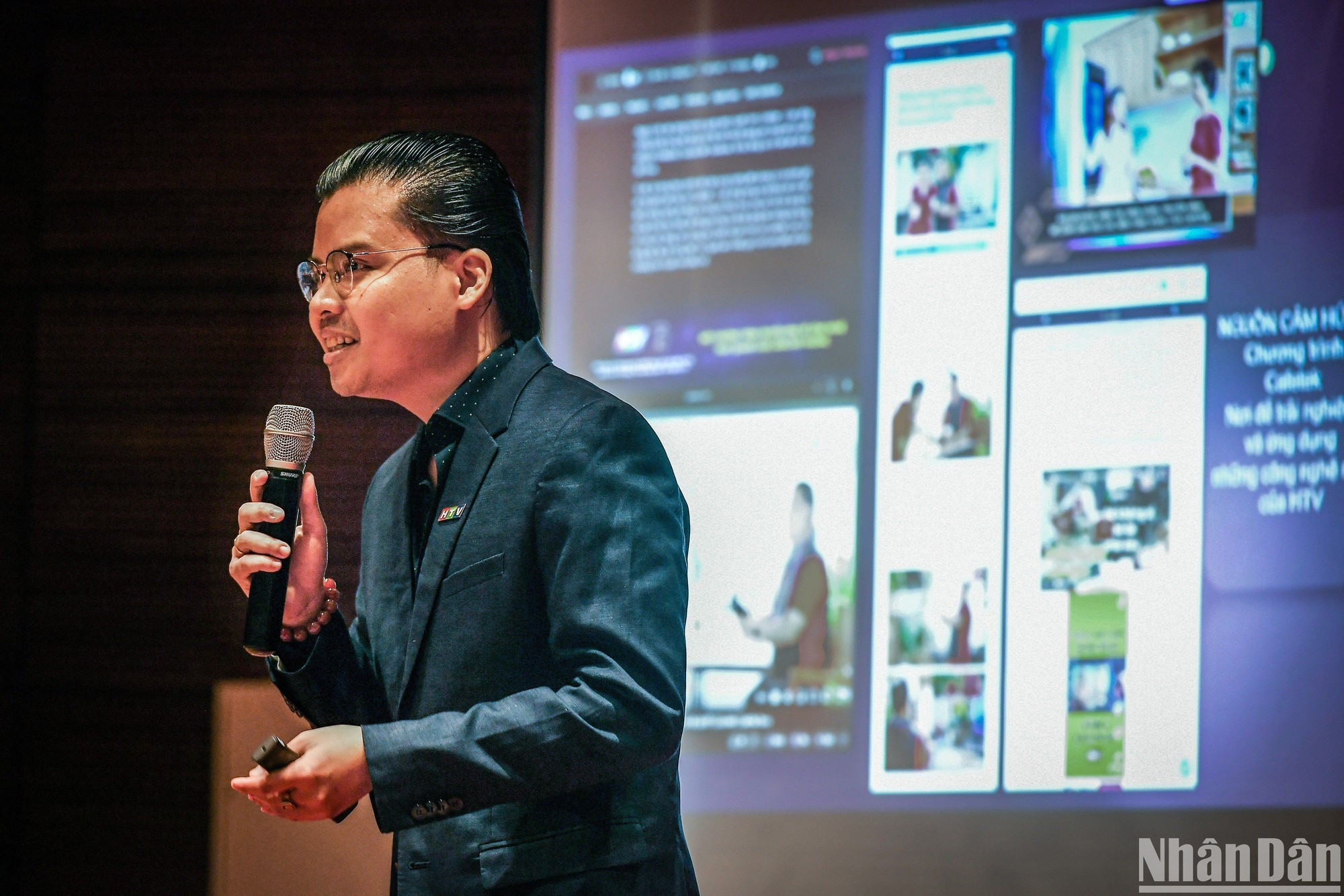 El periodista Ngo Tran Thinh comparte los resultados de un empleo piloto de ChatGPT en la creación de contenidos en su lugar de trabajo, la Televisión de Ciudad Ho Chi Minh.