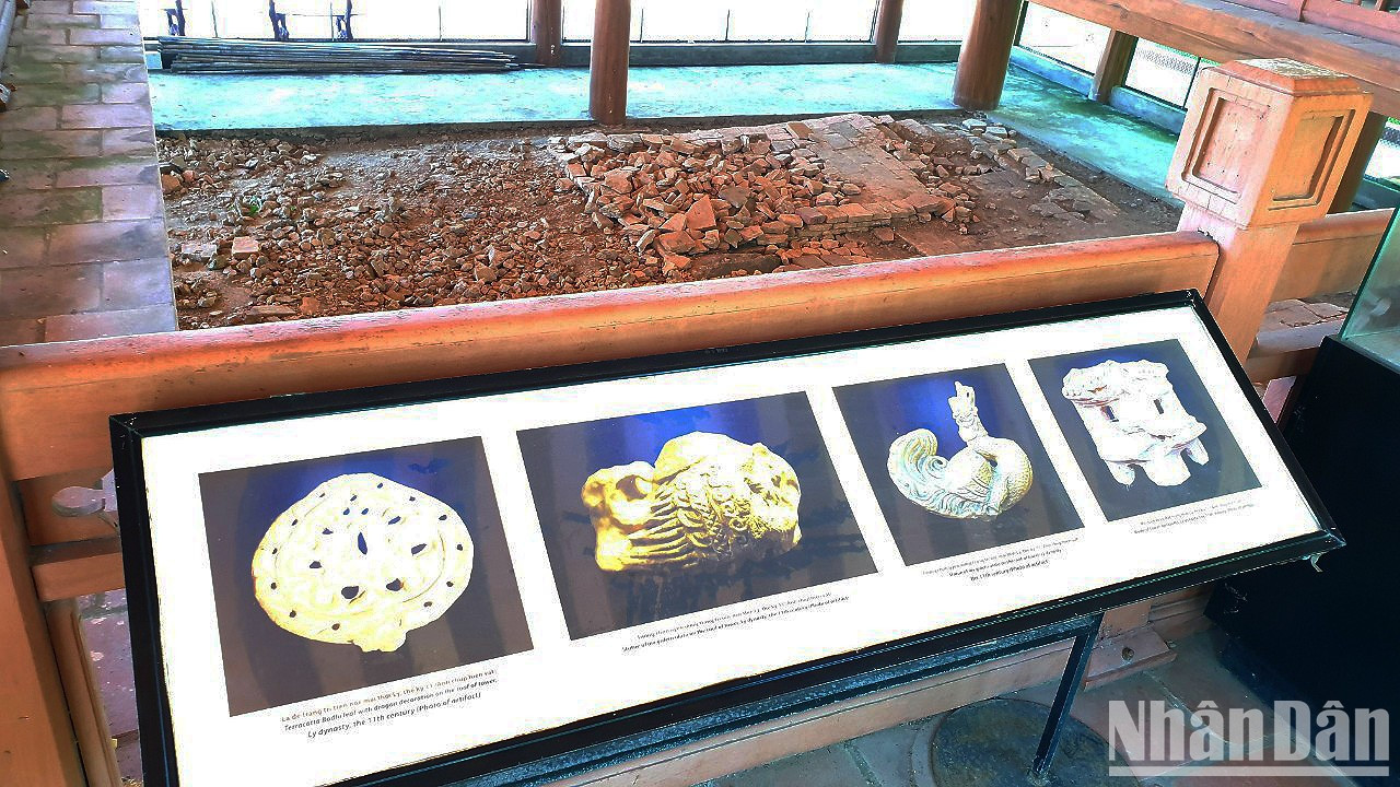 La excavación de las ruinas de Tuong Long se inició en 1978. Los arqueólogos descubrieron los cimientos de la torre y numerosos objetos reveladores de su diseño.