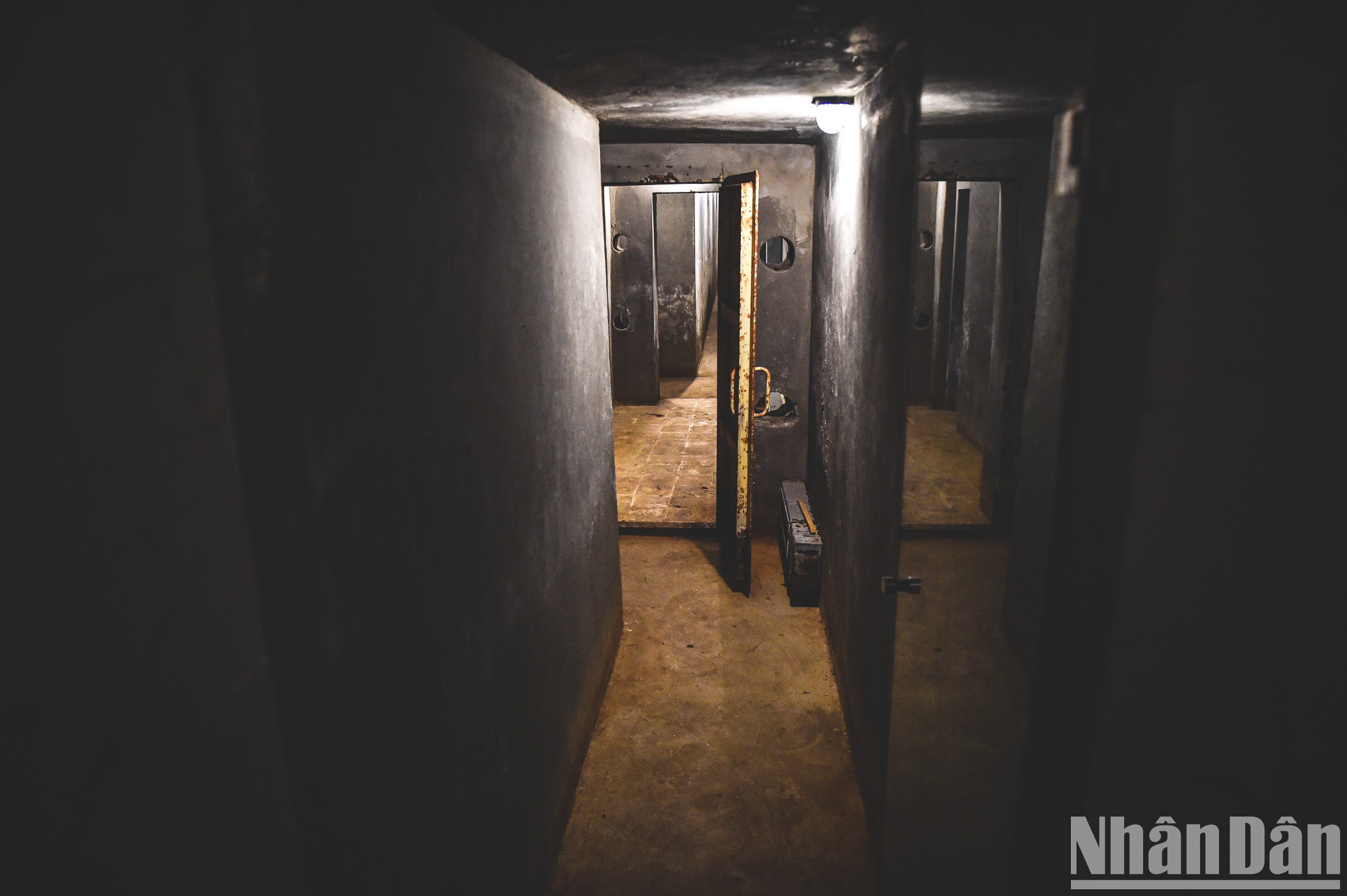 Una unidad de ingenieros militares fue desplegada a inicios de 1970 para la excavación del sótano. Una unidad de ingenieros militares fue desplegada a inicios de 1970 para la excavación del sótano.