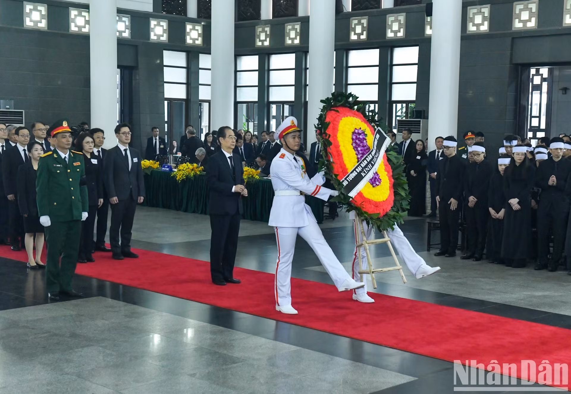 La delegación de Corea del Sur, encabezada por Han Duck Soo, primer ministro y enviado especial del Presidente de ese país.