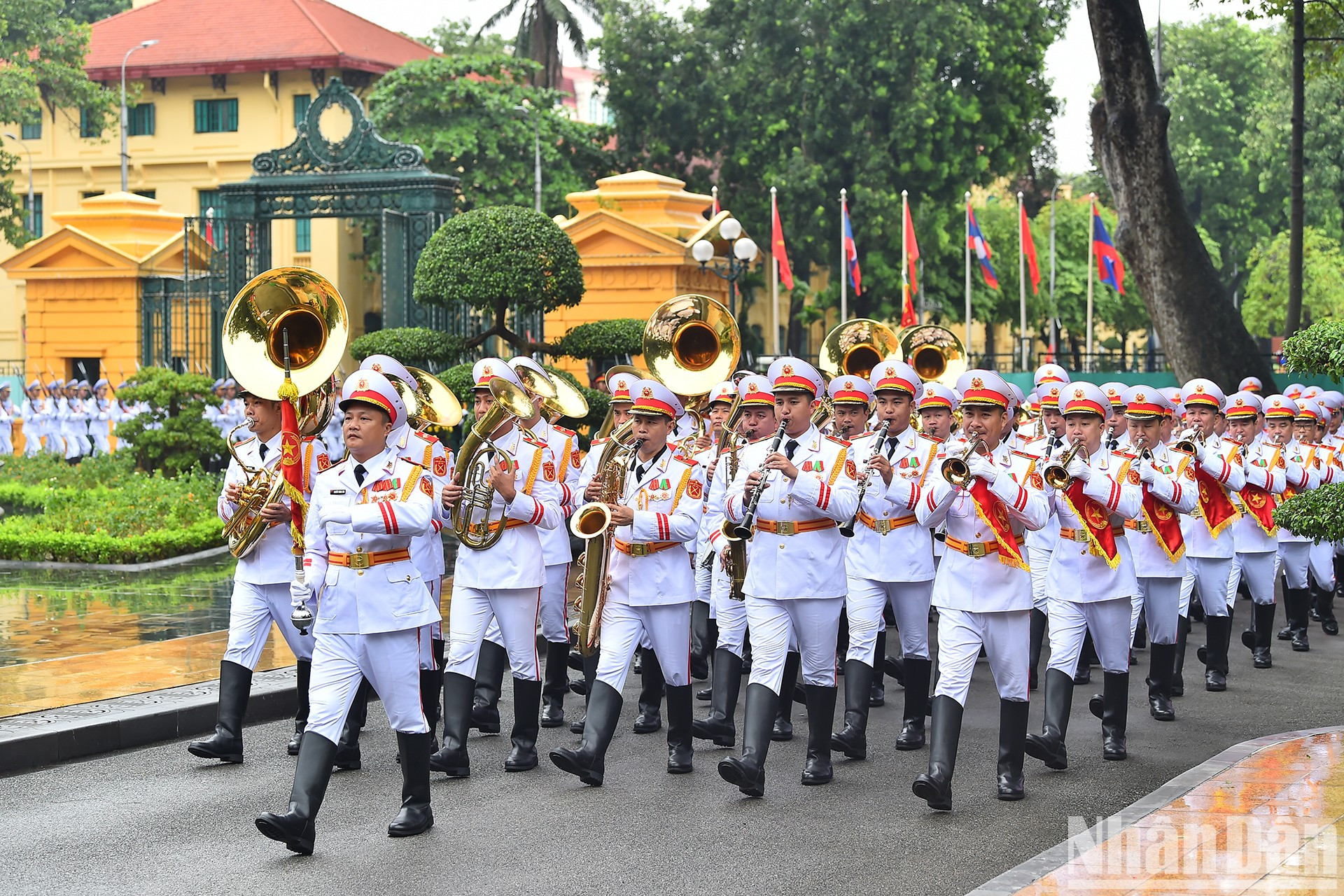 La banda militar del Ejército Popular de Vietnam. La banda militar del Ejército Popular de Vietnam.