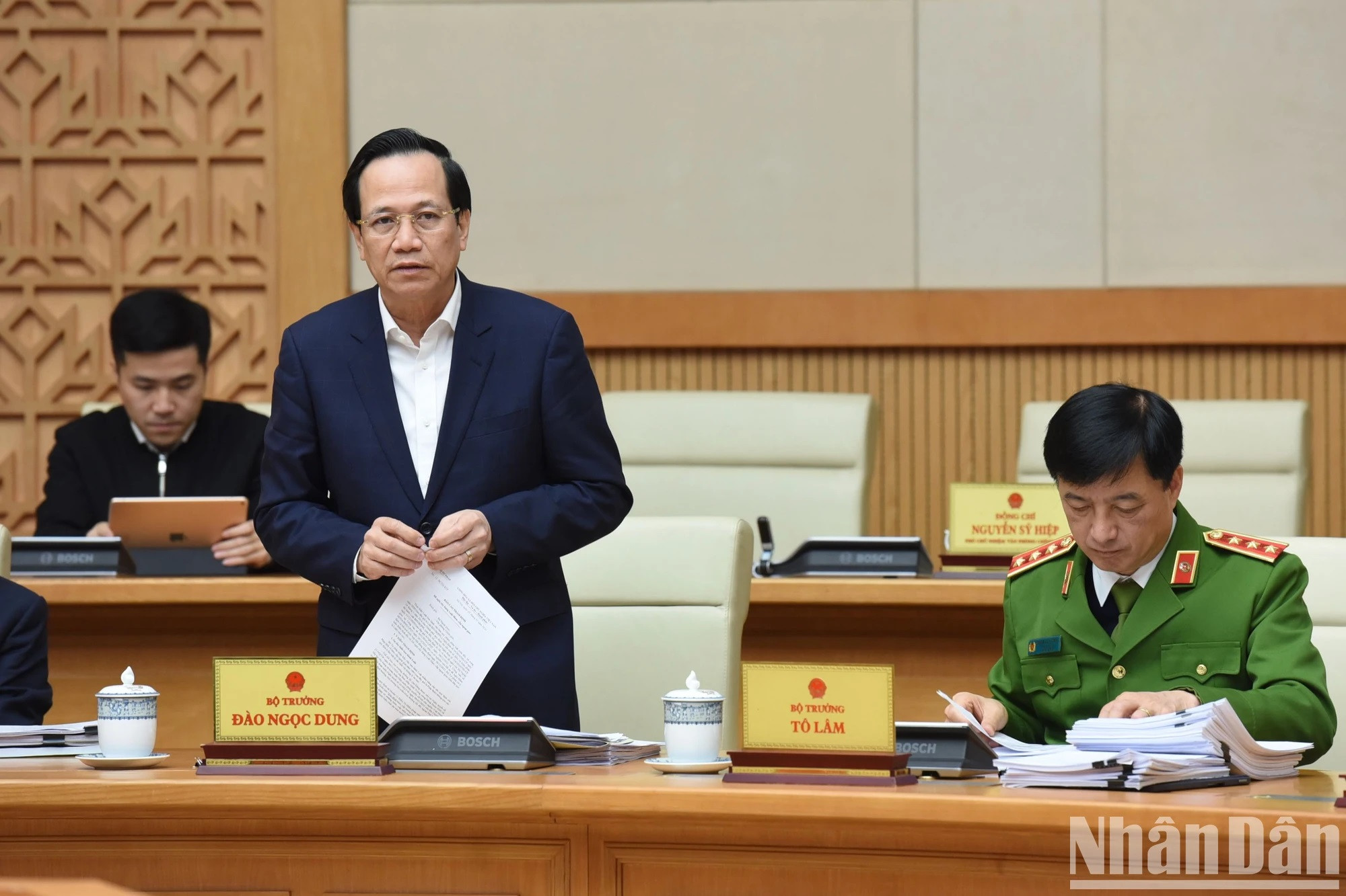 El ministro de Trabajo, Inválidos de Guerra y Asuntos Sociales, Dao Ngoc Dung.